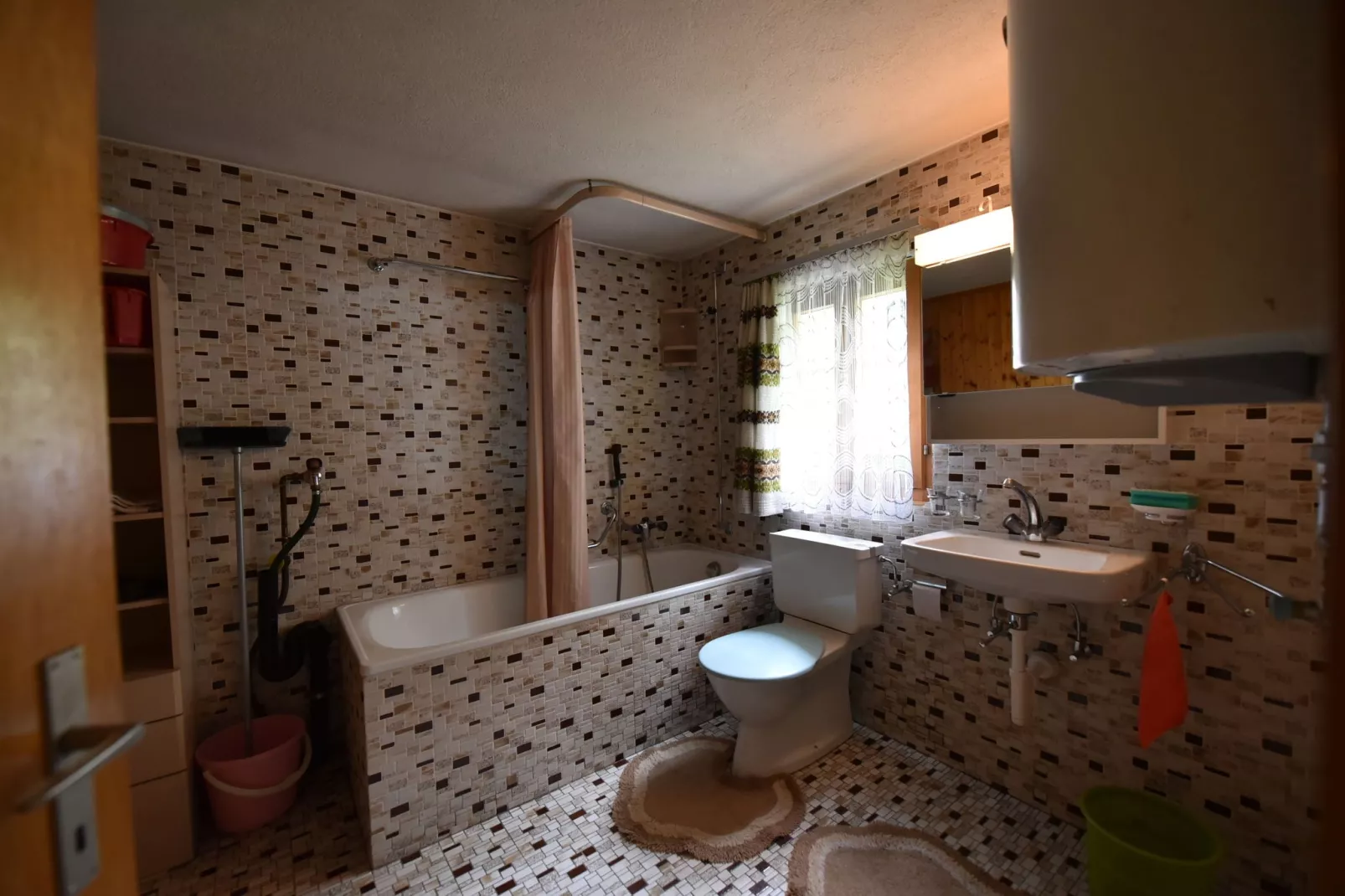 Chalet Edge-Bathroom