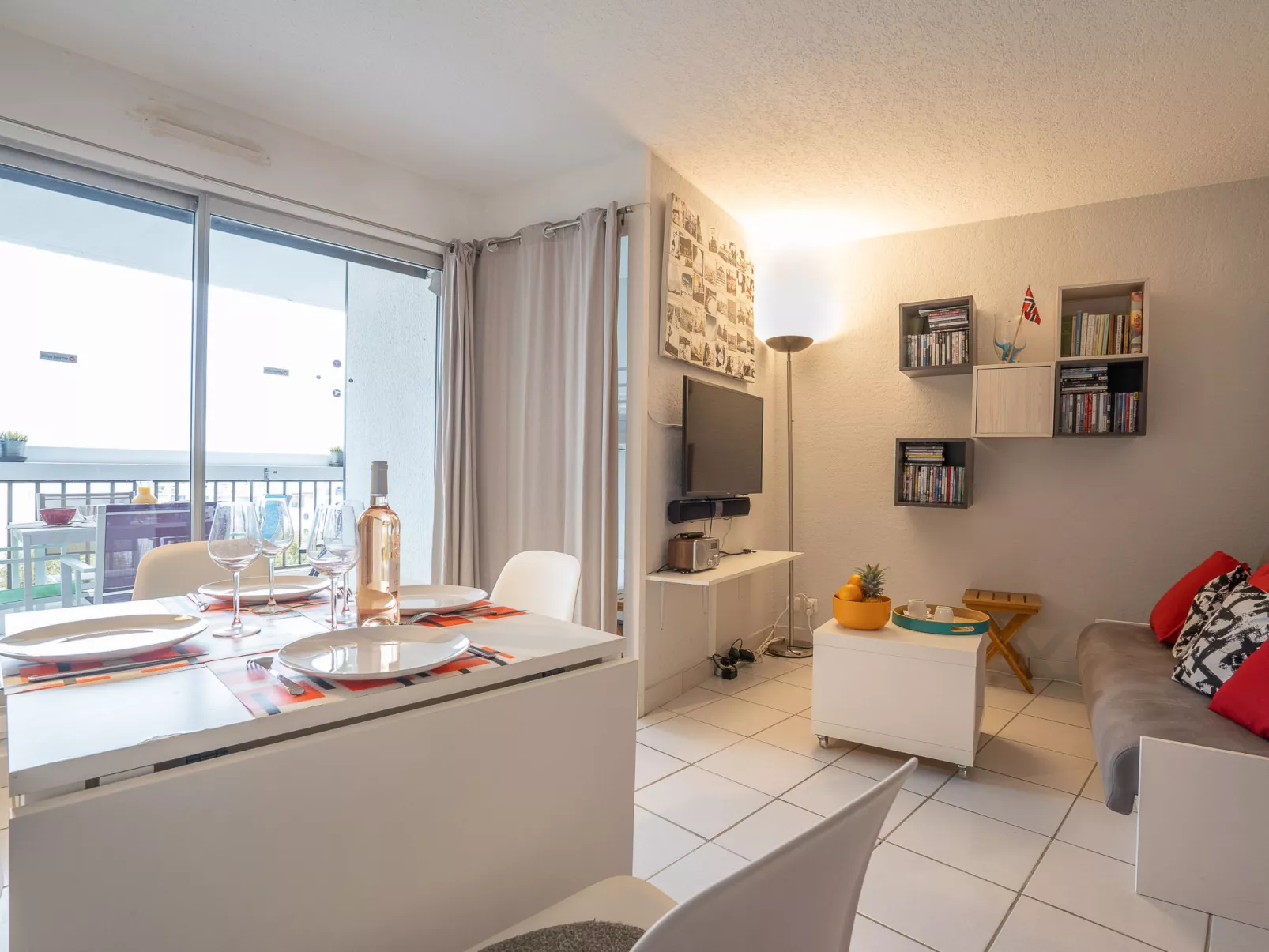 Ulysse Plage-Inside