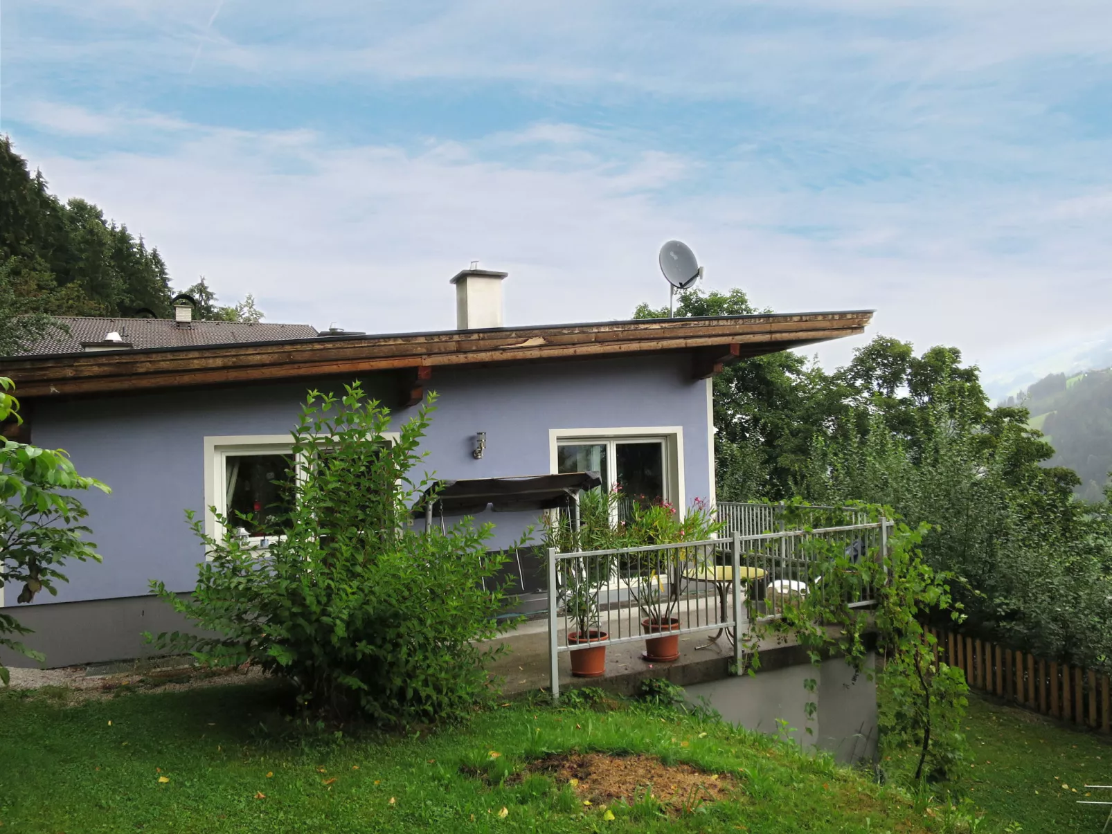 Bair (MHO535)-Outside