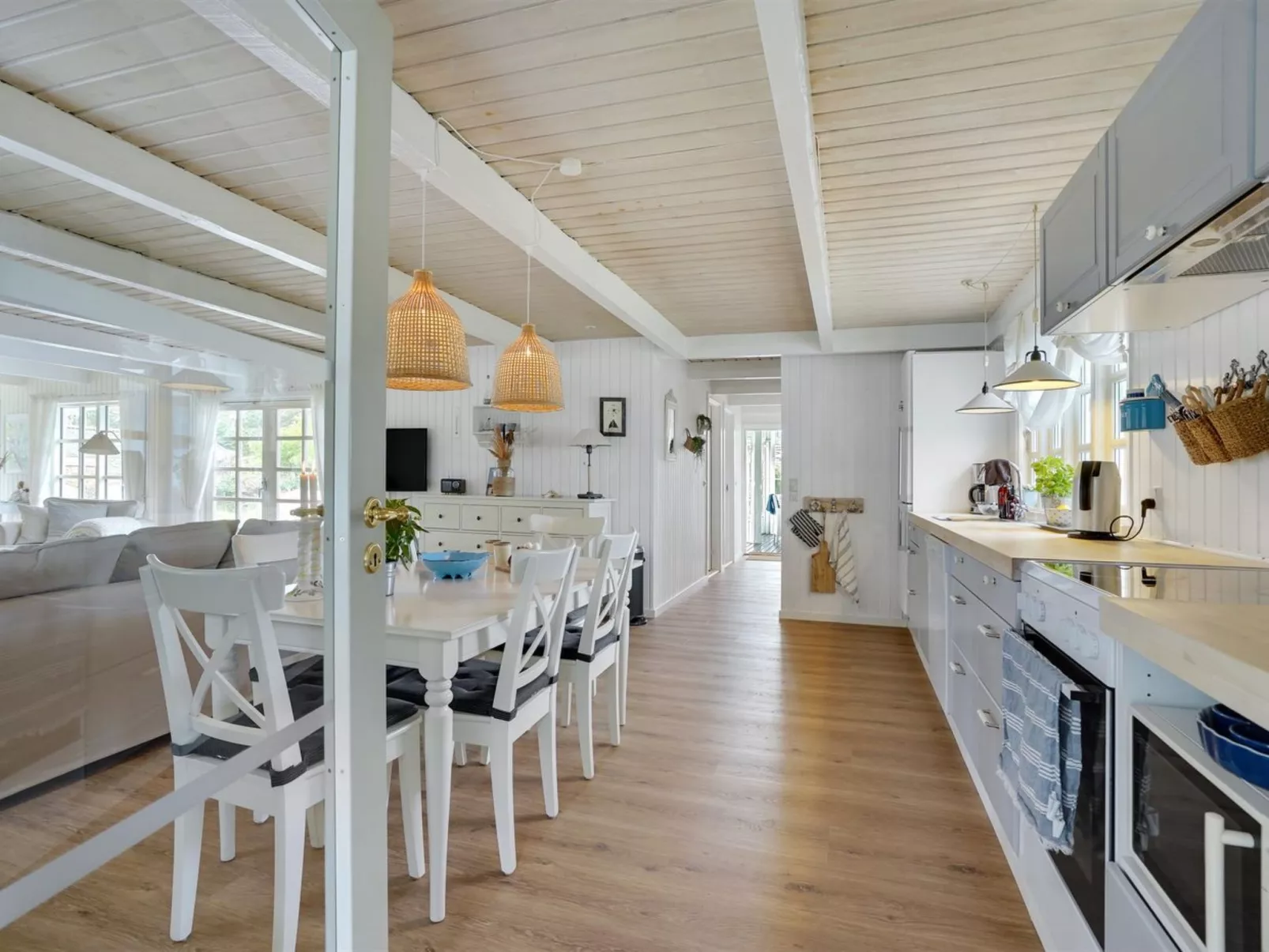"Gunnulf" - 750m from the sea-Inside