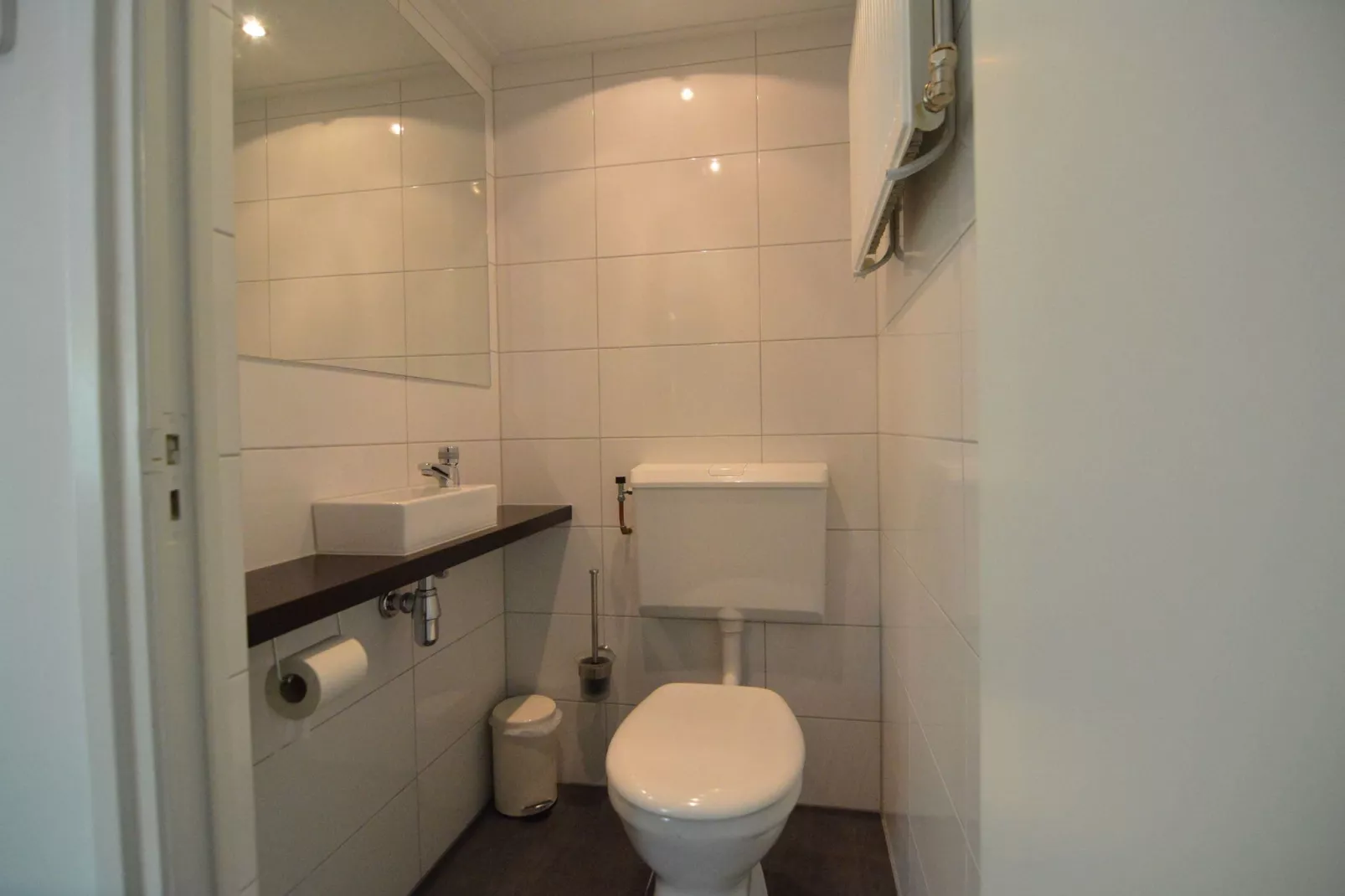 Vosseven 17 Wezel-Bathroom