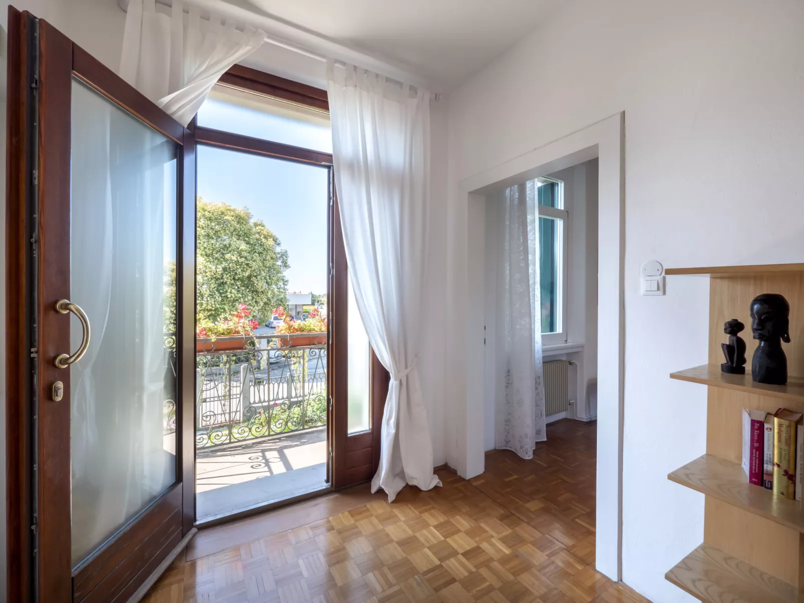 Casa Con Le Rose-Inside