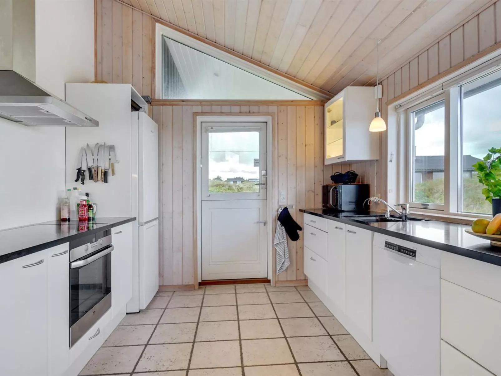 "Lauri" - 350m from the sea-Outside