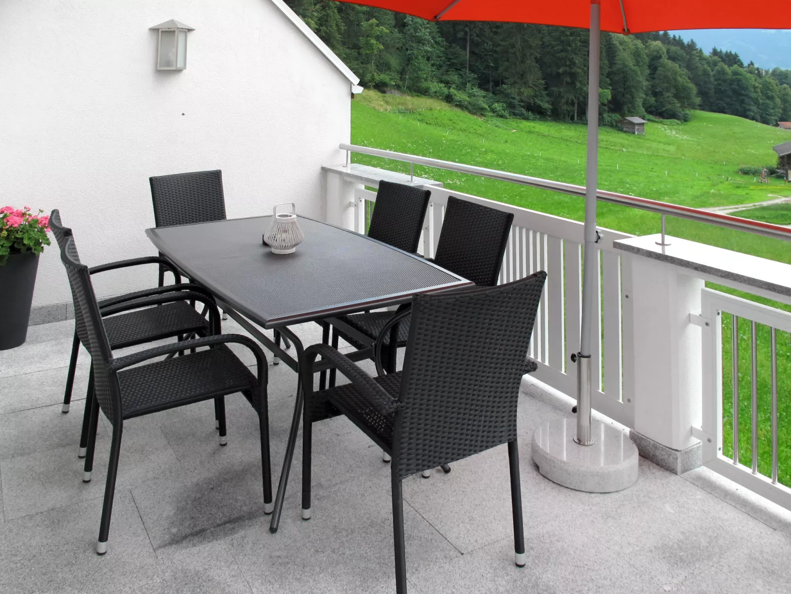 Schiestl-Outside
