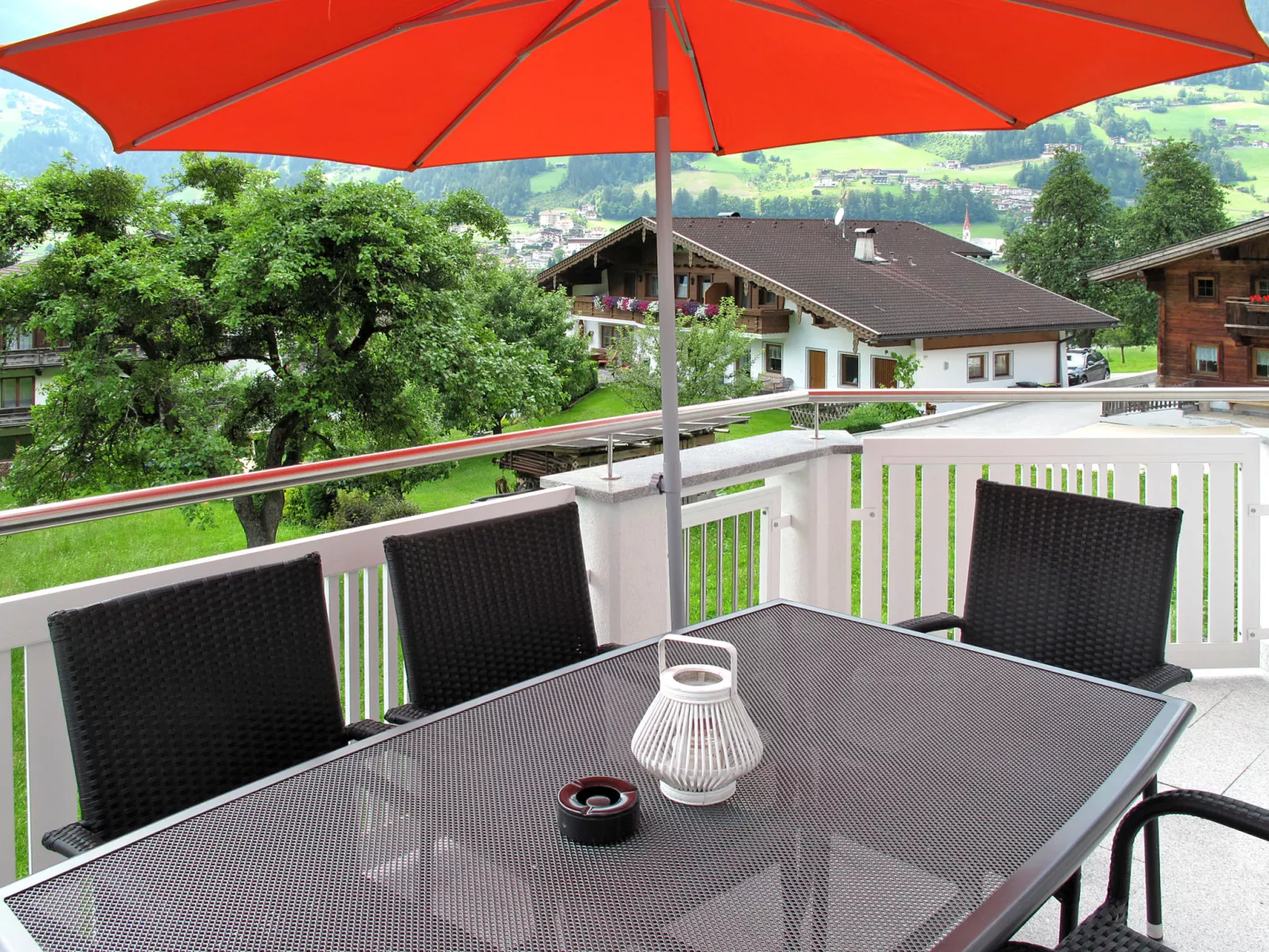 Schiestl-Outside