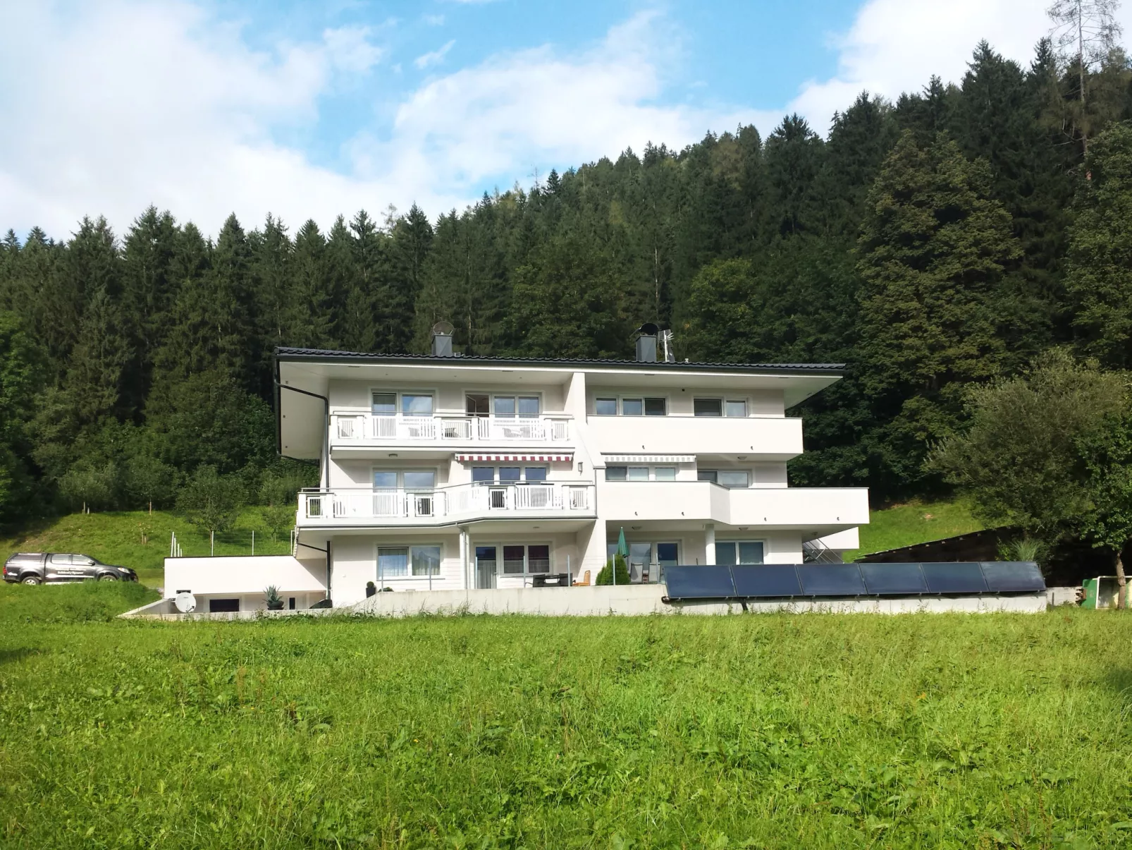 Schiestl-Outside