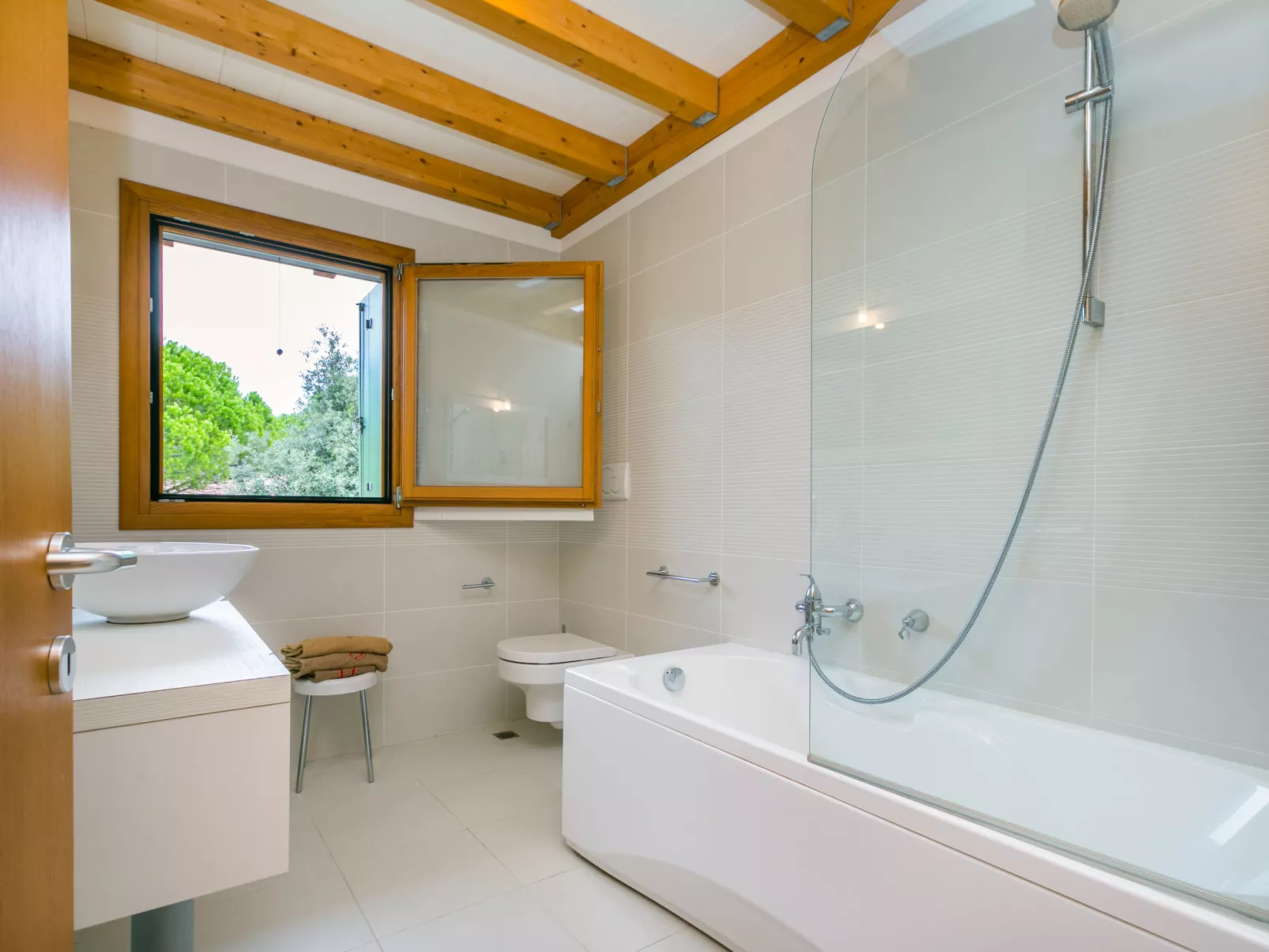 Green Village Eco Resort-Dedans