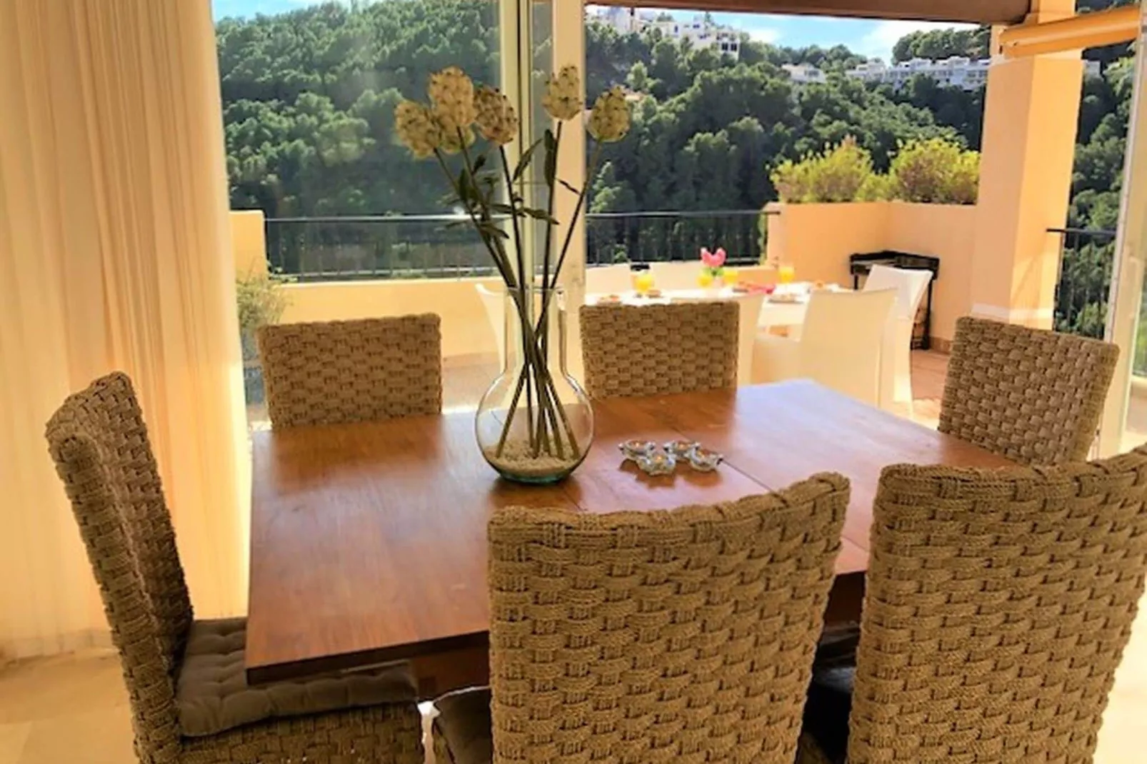 Villa Bouganvilla-Esszimmer