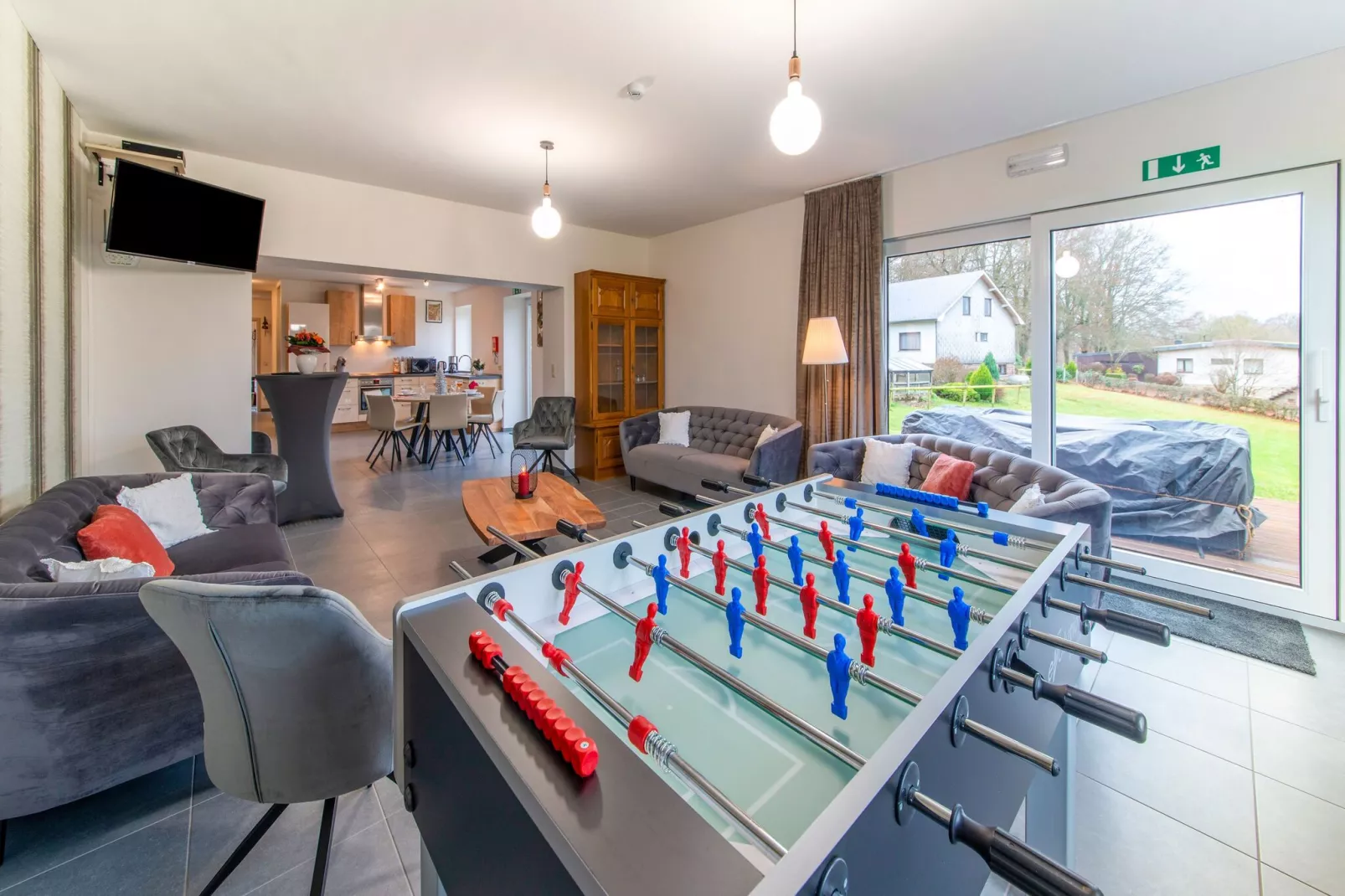 Superbe maison de vacances pour 15 adultes située à Champagne Le chêne et l'eau-Living room