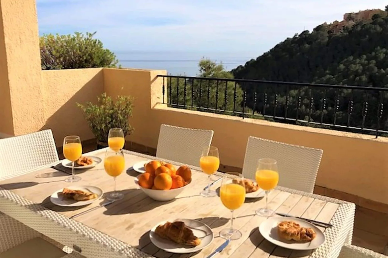 Villa Bouganvilla-Terrassenbalkon