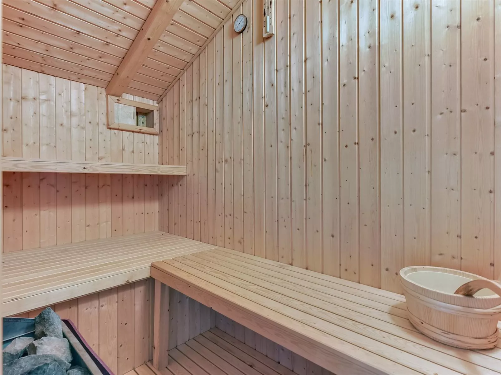 "Inge" - 300m from the sea-Inside