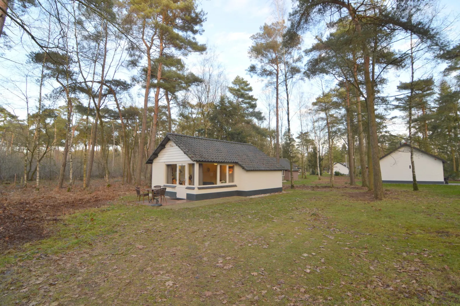 Bungalow 27-Gardens summer