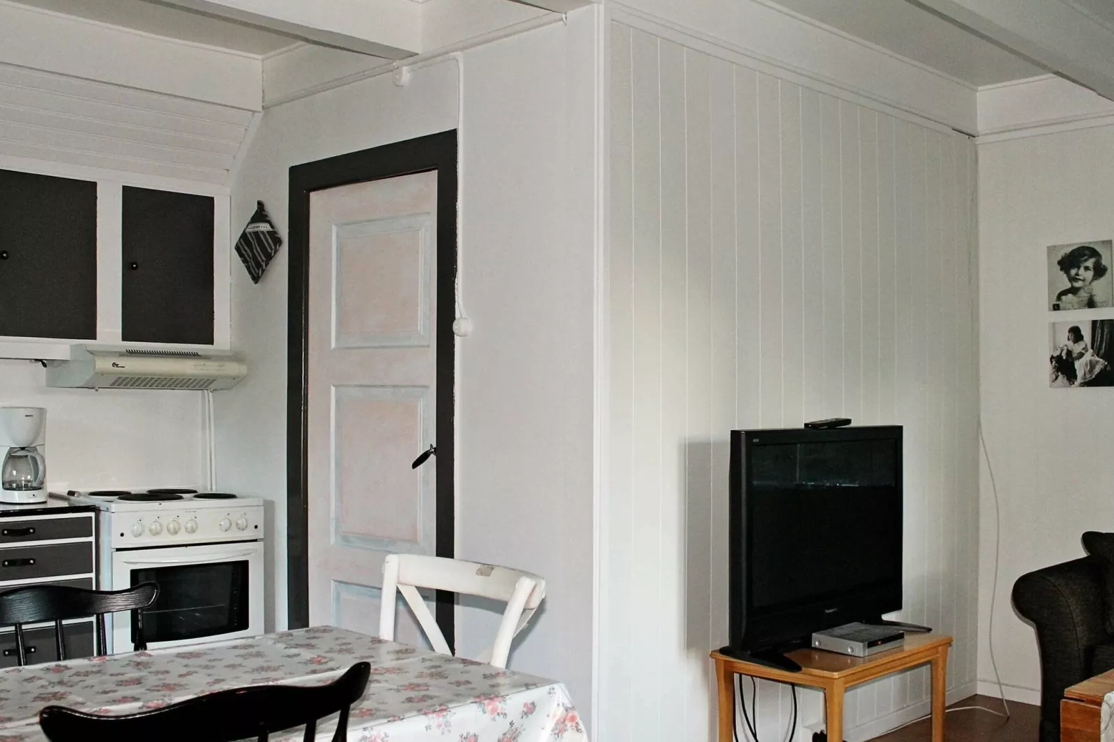 5 person holiday home in VÅGLAND-Indoor