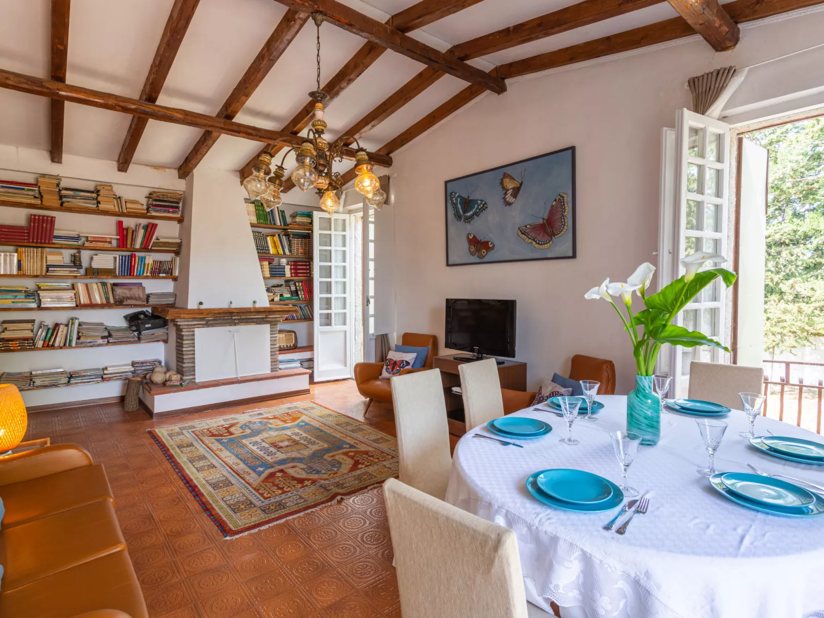 Bouganville-Inside