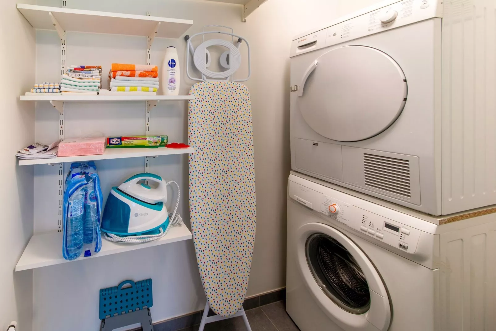 Superbe maison de vacances pour 15 adultes située à Champagne Le chêne et l'eau-Bathroom