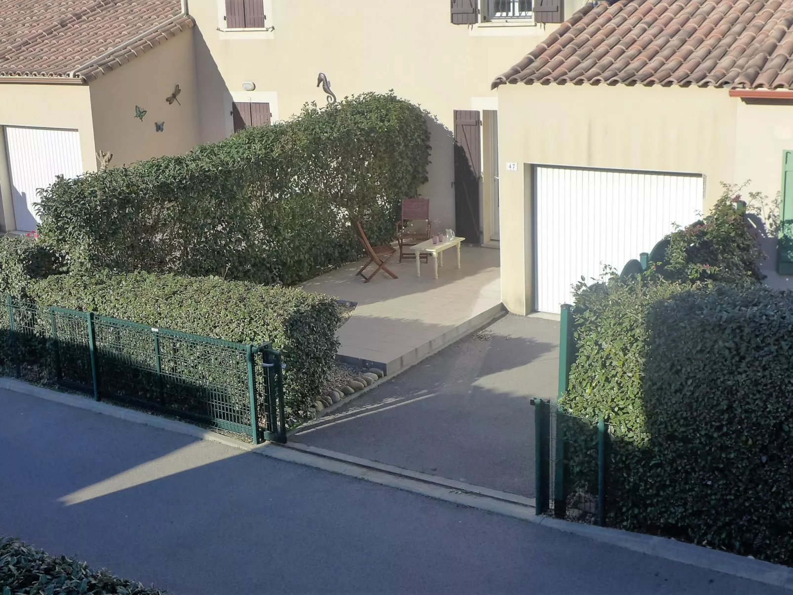 Les Grandes Bleues 3-Outside