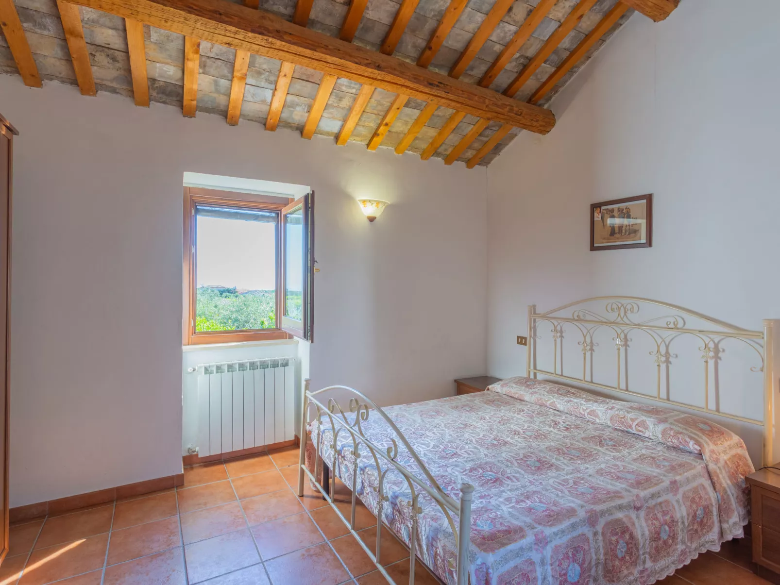 Borgo Agrituristico Il Pino-Dedans