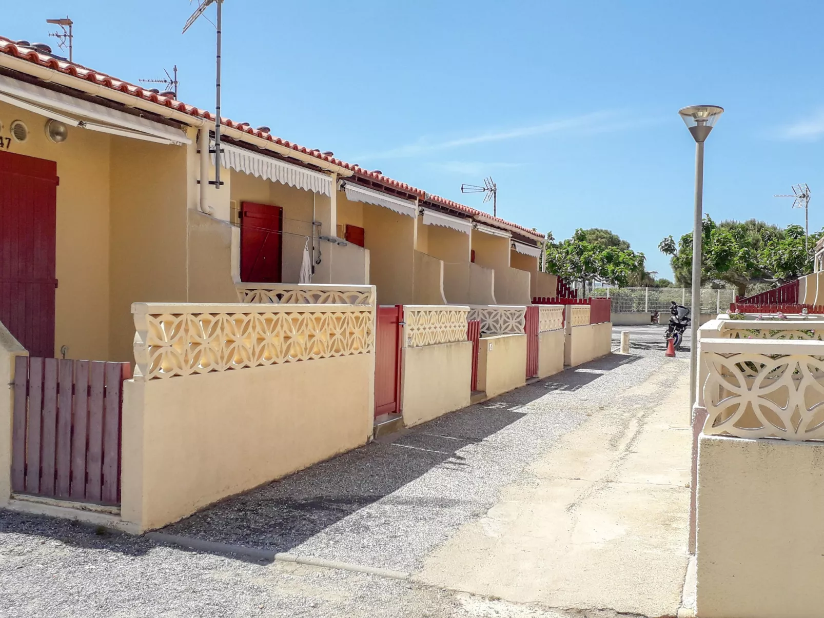 Santa Barbara-Outside