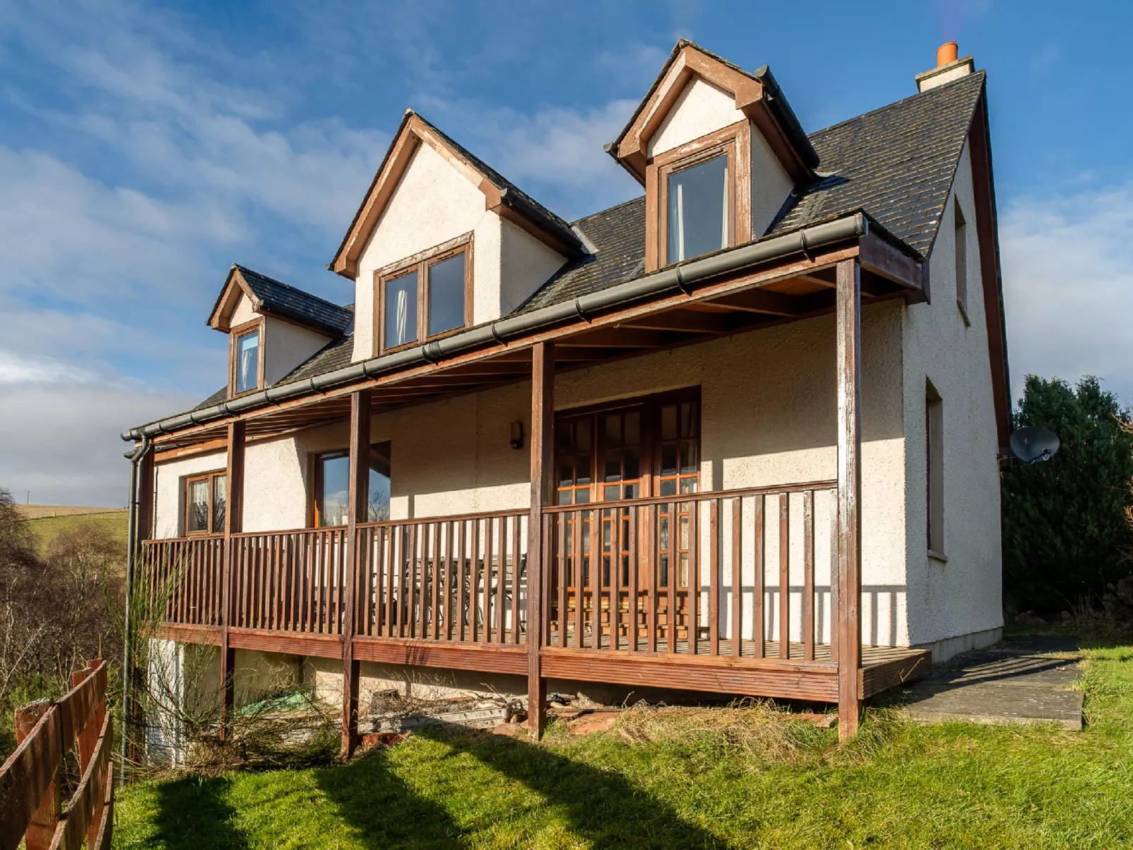 Ceilidhtail Cottage-Outside