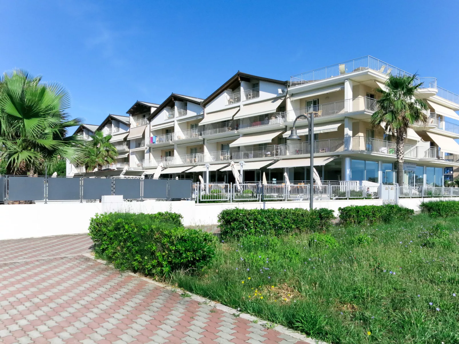 Casa del Mar-Outside