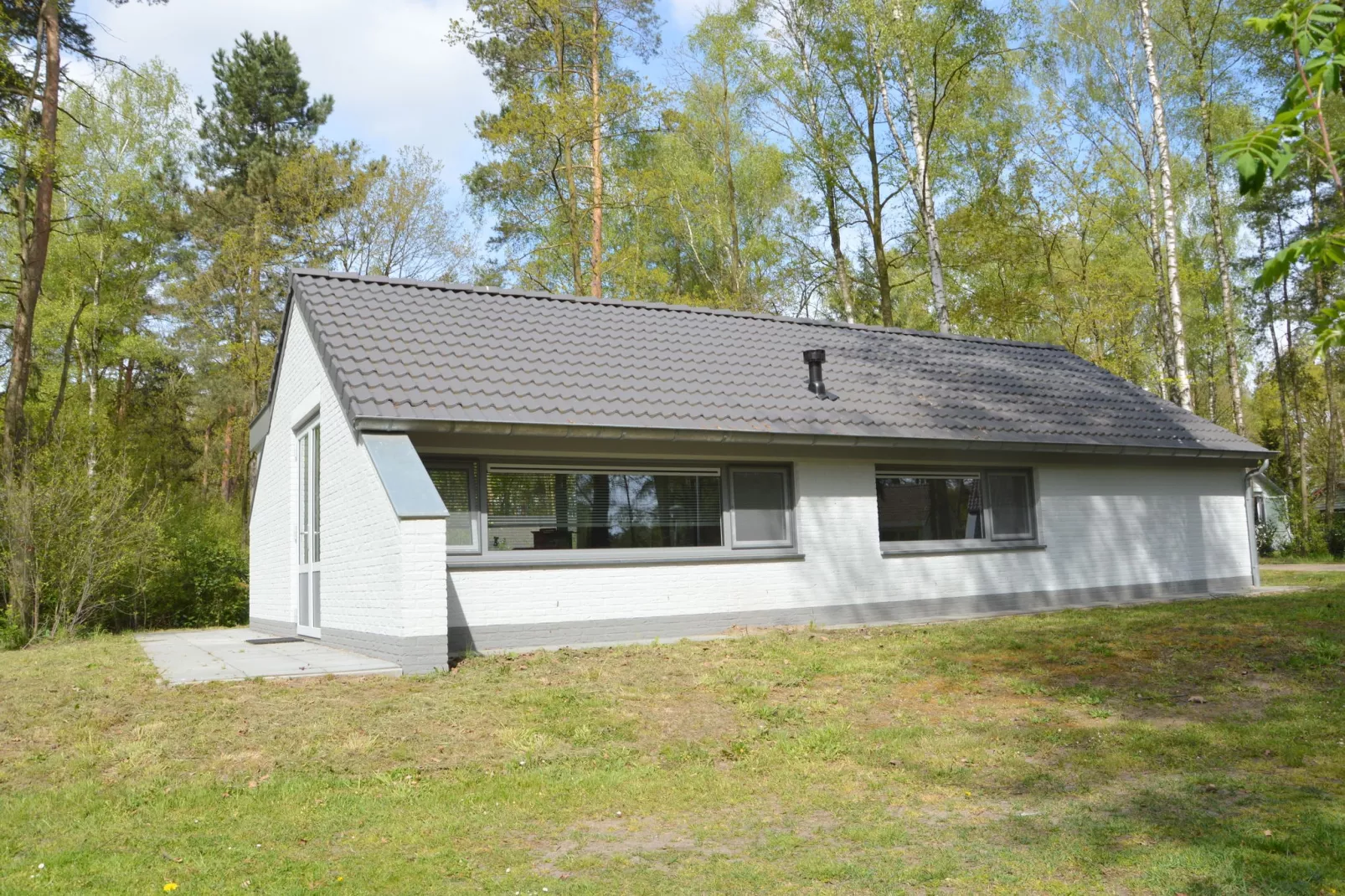 Bungalow 5-Exterior summer