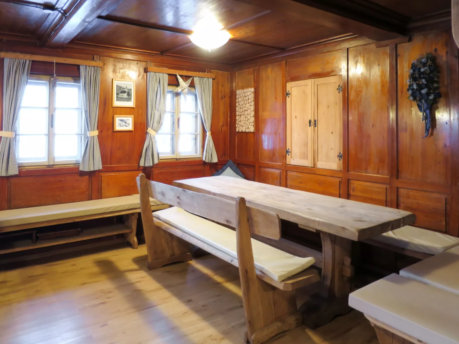 Geislerhütte-Inside