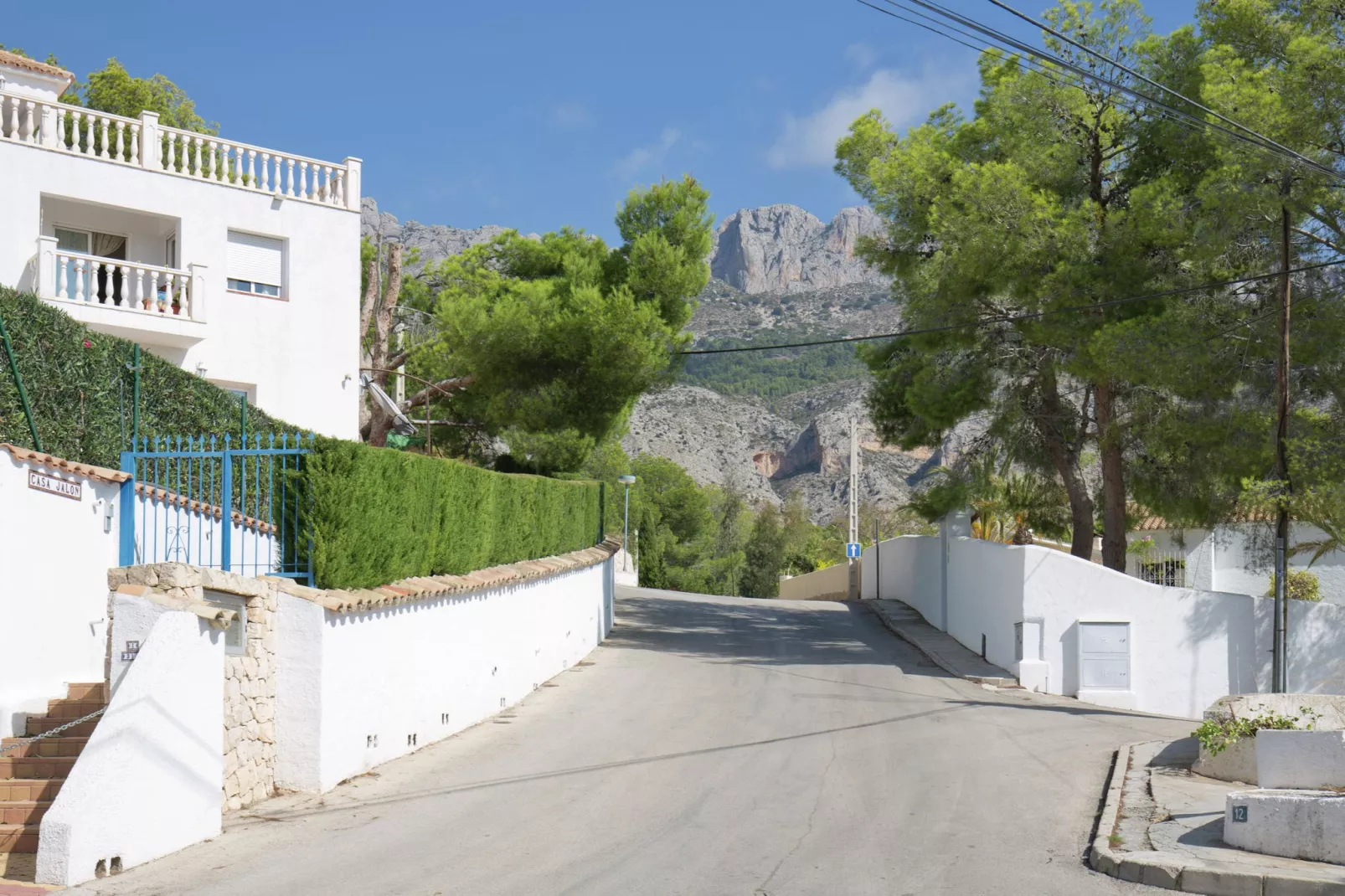 La Serella-Areas summer 1km