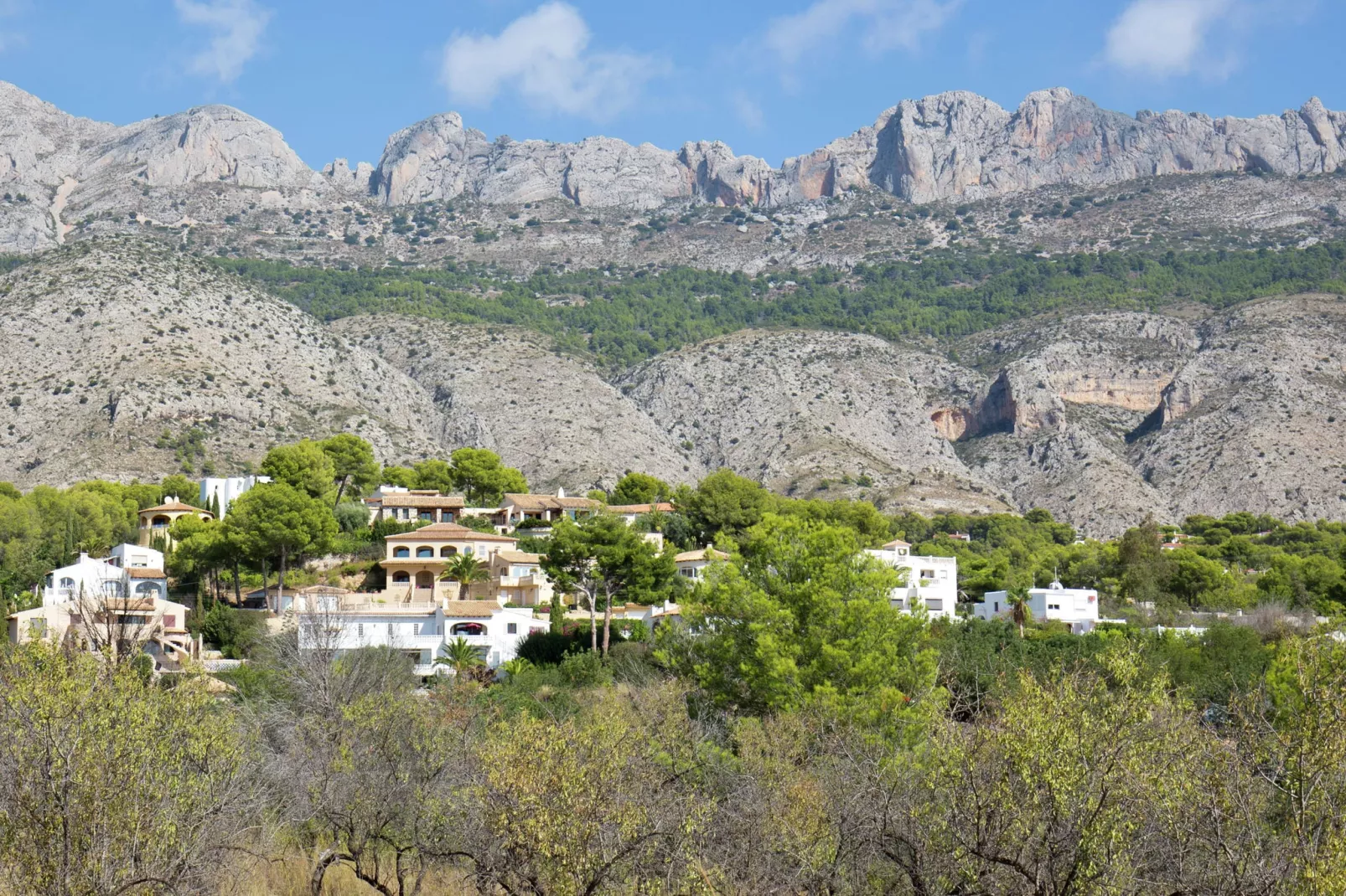 La Serella-Areas summer 1km