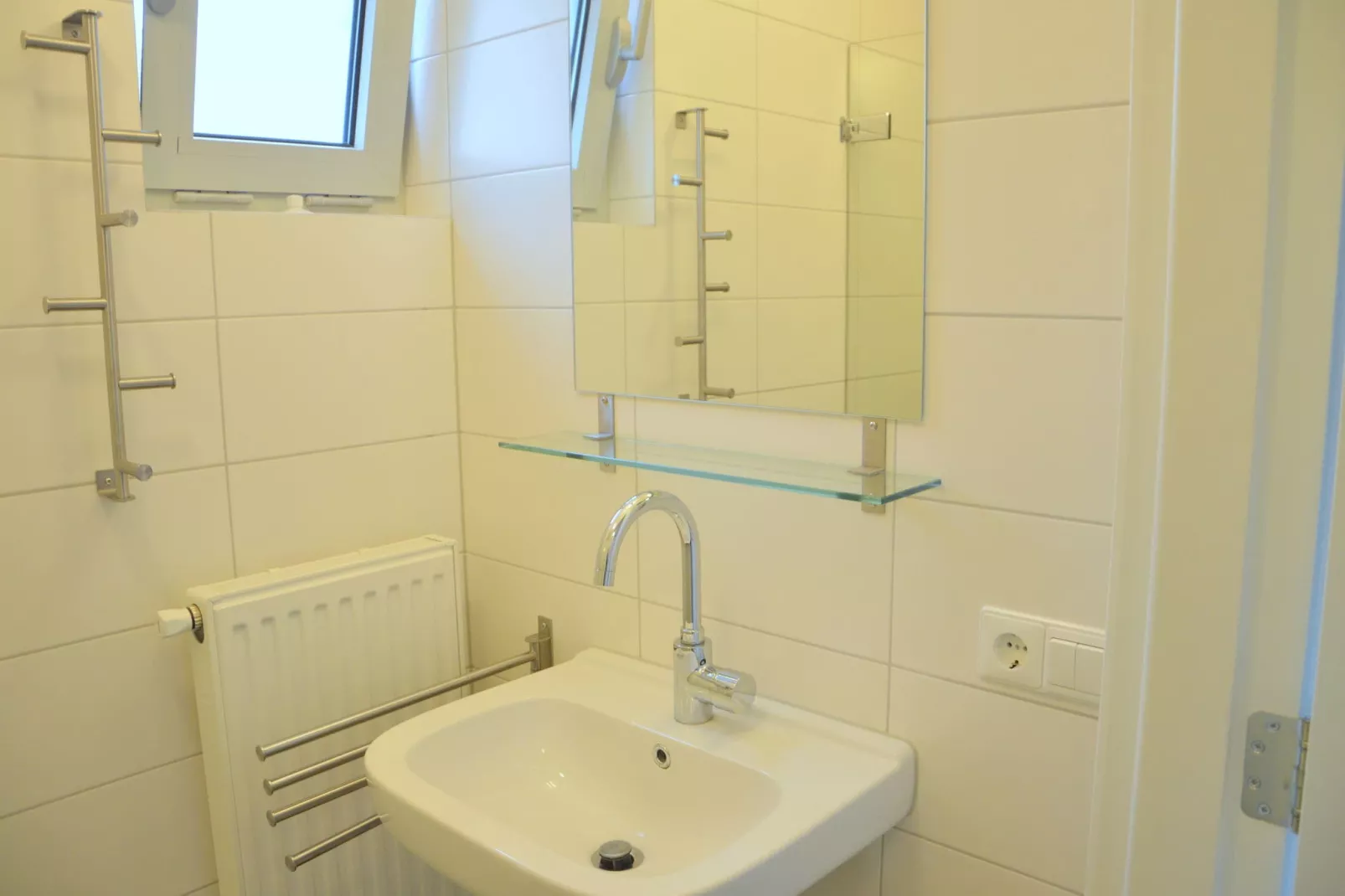 Bungalow 5-Bathroom