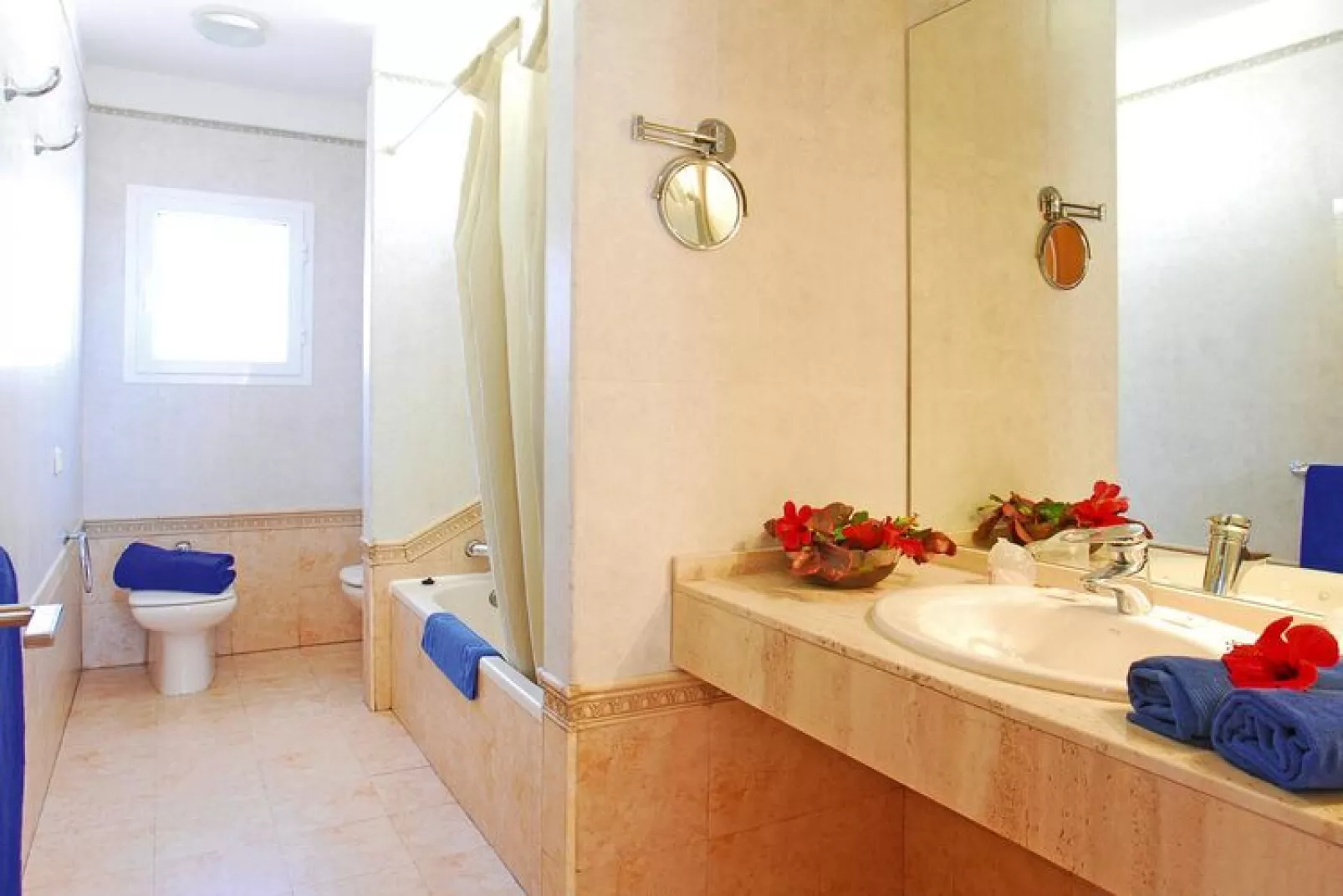 Villas Montesolana Standard 4 Pax-Bathroom