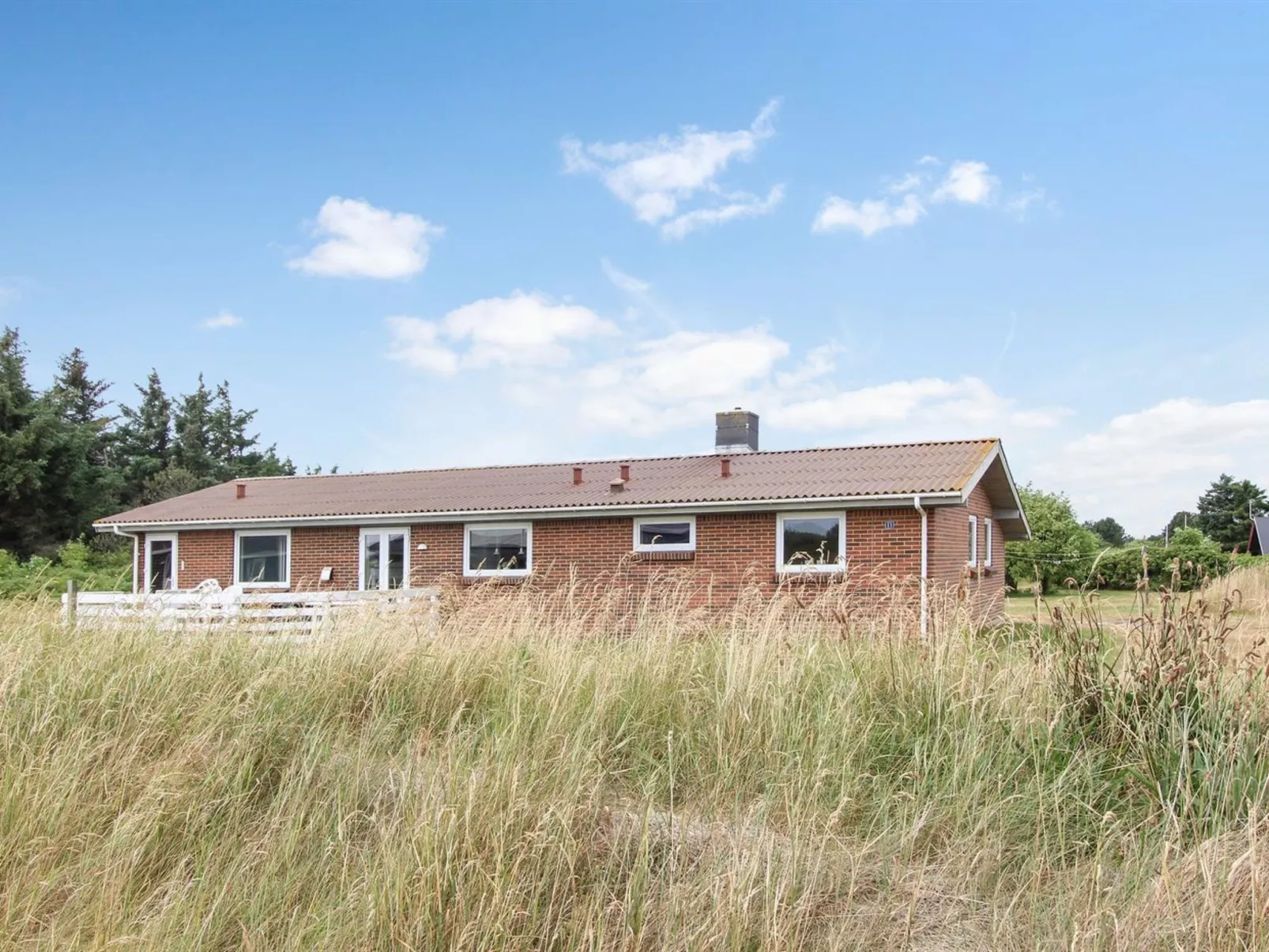 "Sissan" - 900m from the sea-Outside