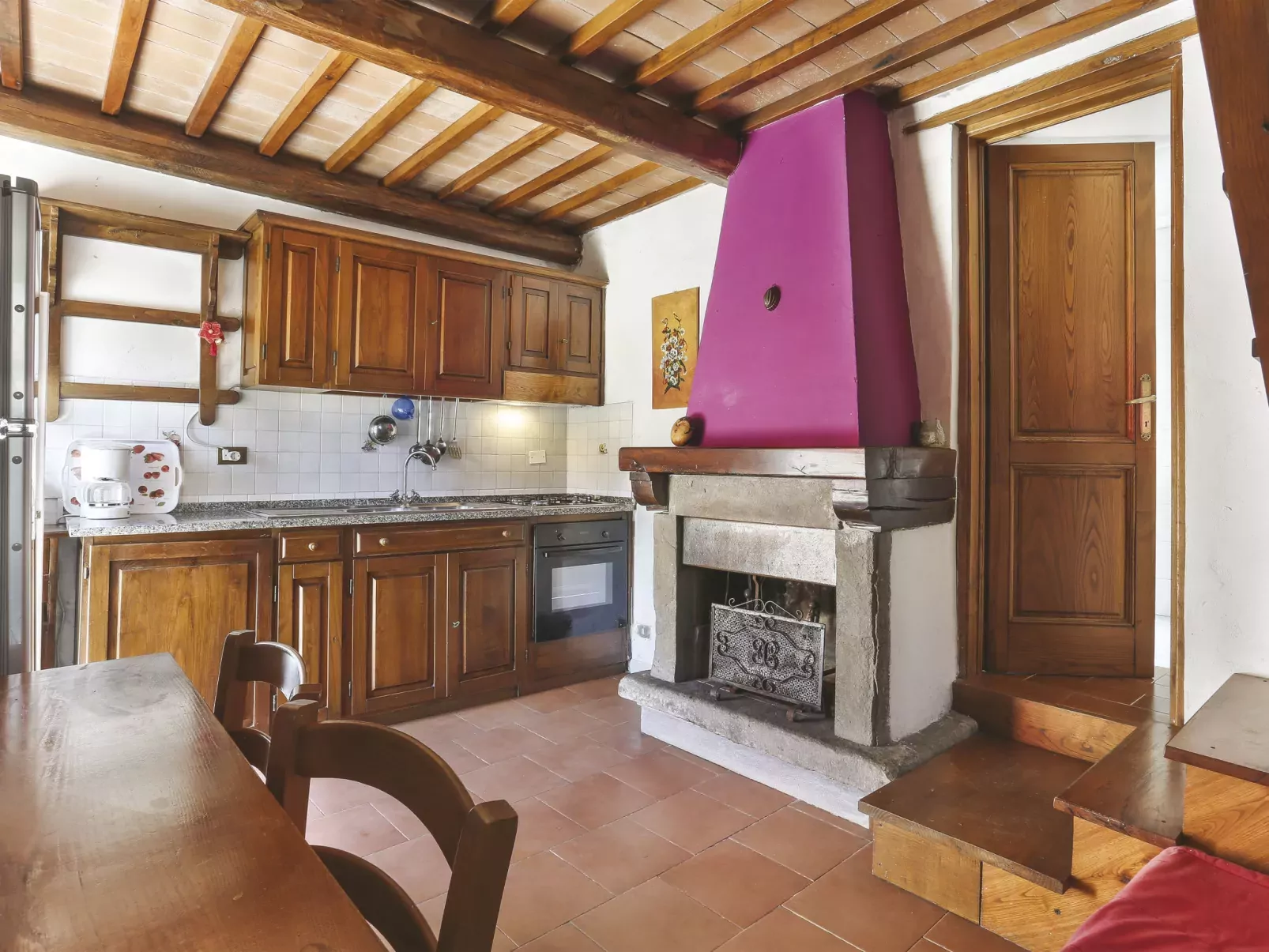 Castagneto-Inside