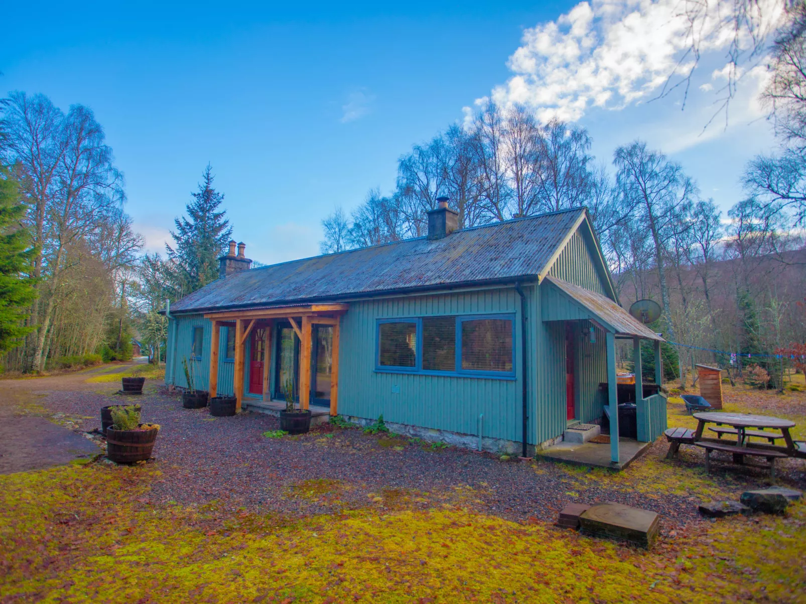 Kerrow Cottage-Outside