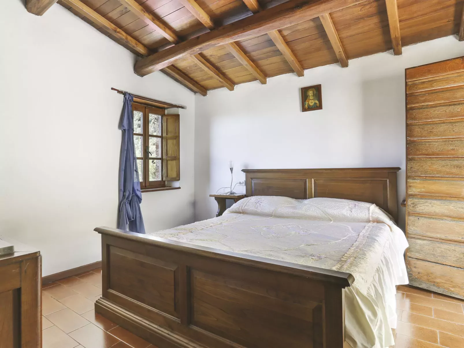 Castagneto-Inside