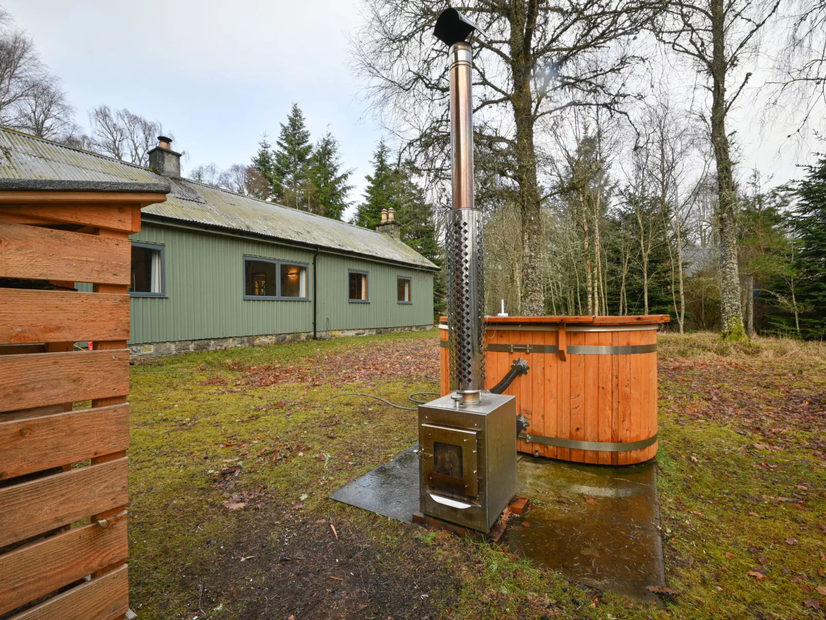 Kerrow Cottage-Outside
