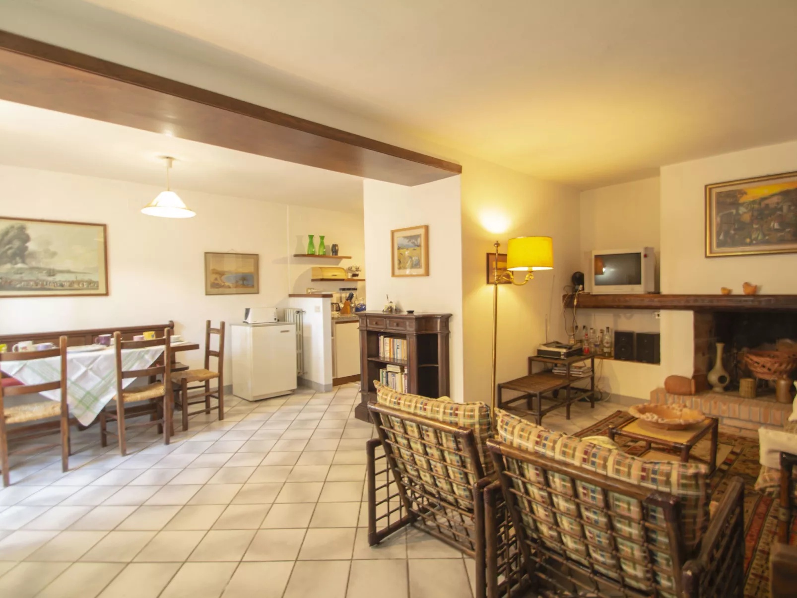 San Lazzaro-Inside