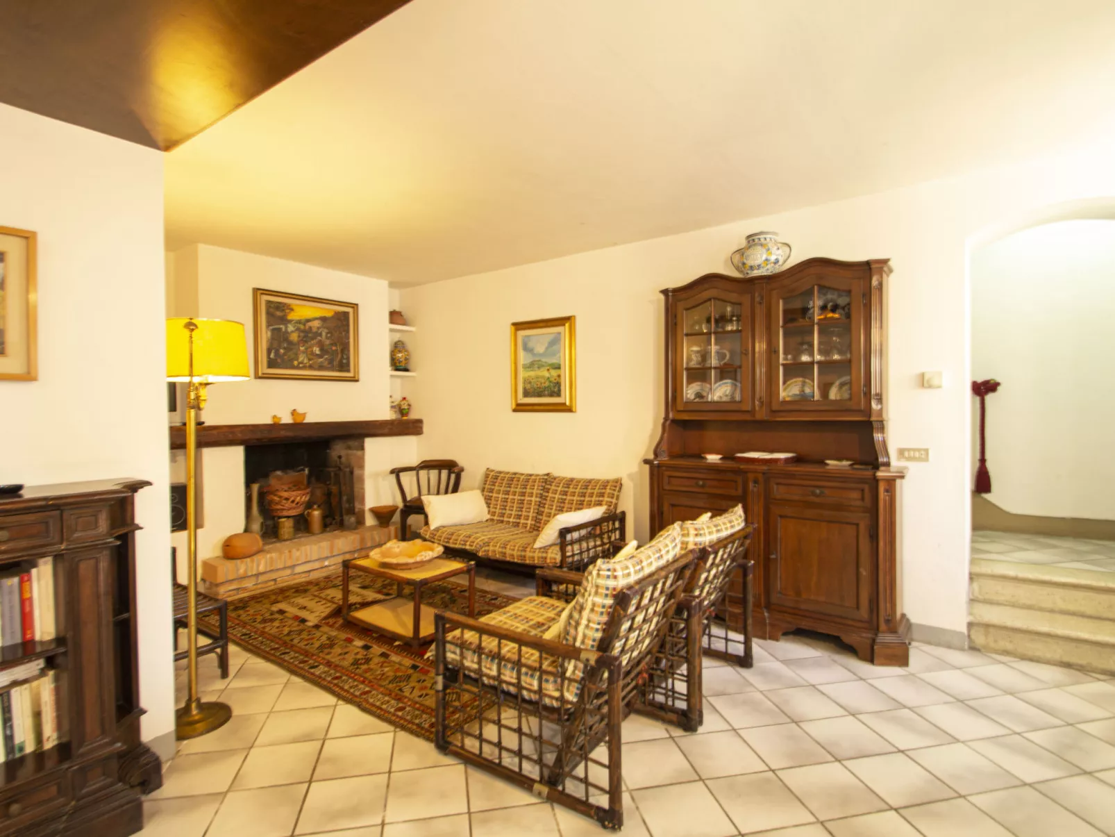 San Lazzaro-Inside