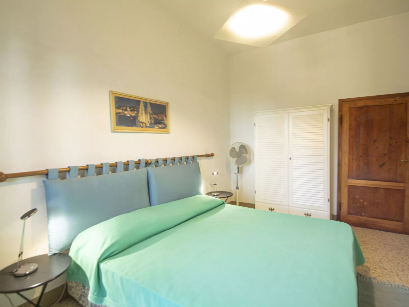 San Lazzaro-Inside