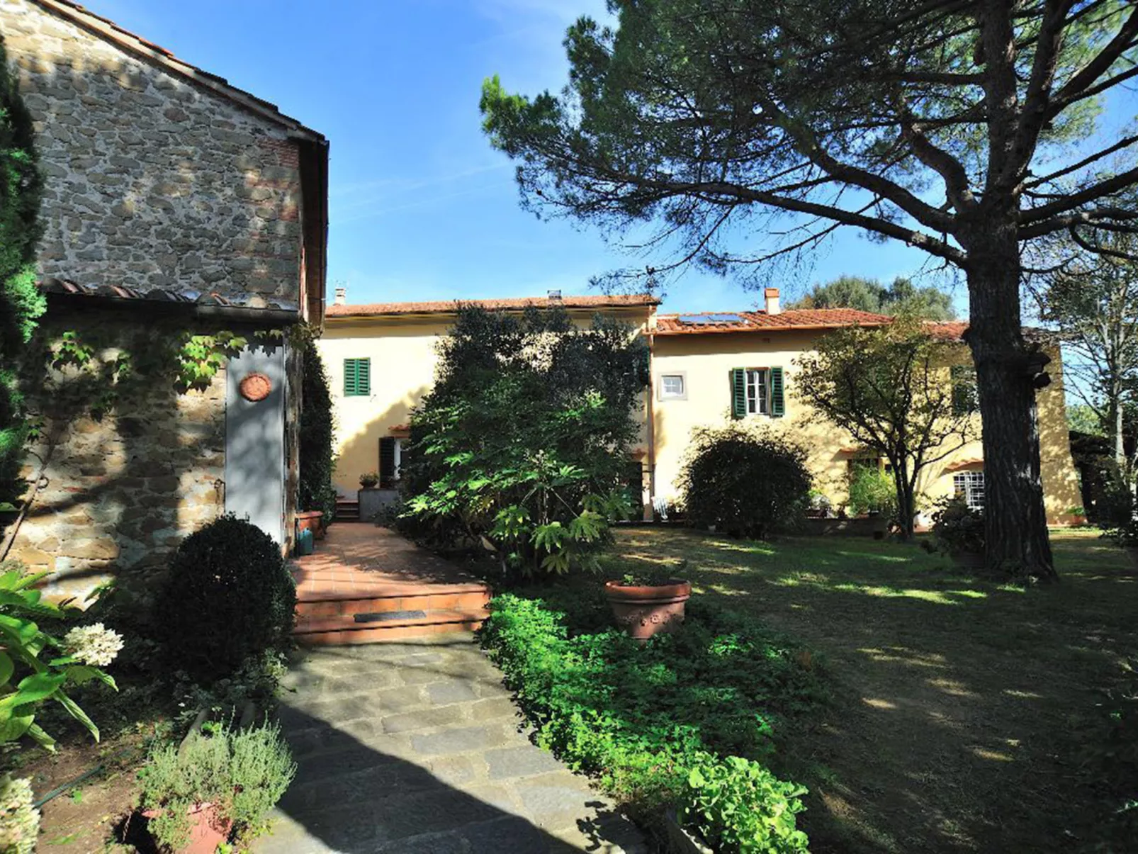 Tenuta San Lazzaro-Dehors