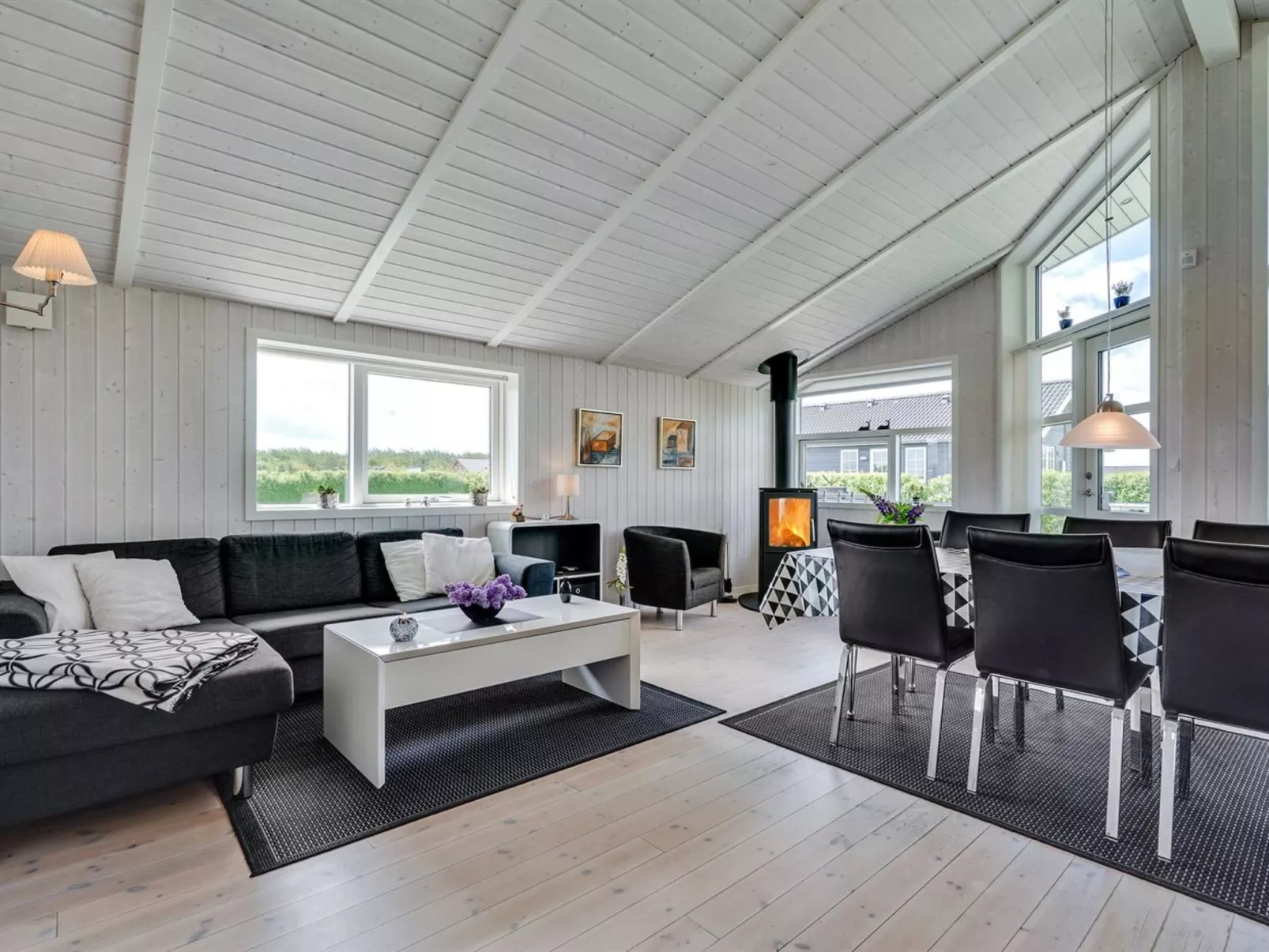 "Gustava" - 700m from the sea-Inside