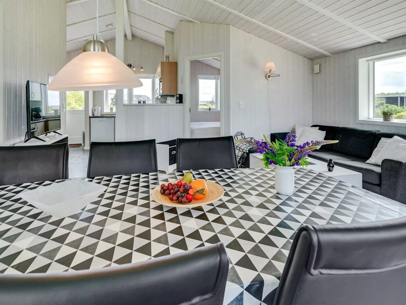 "Gustava" - 700m from the sea-Inside