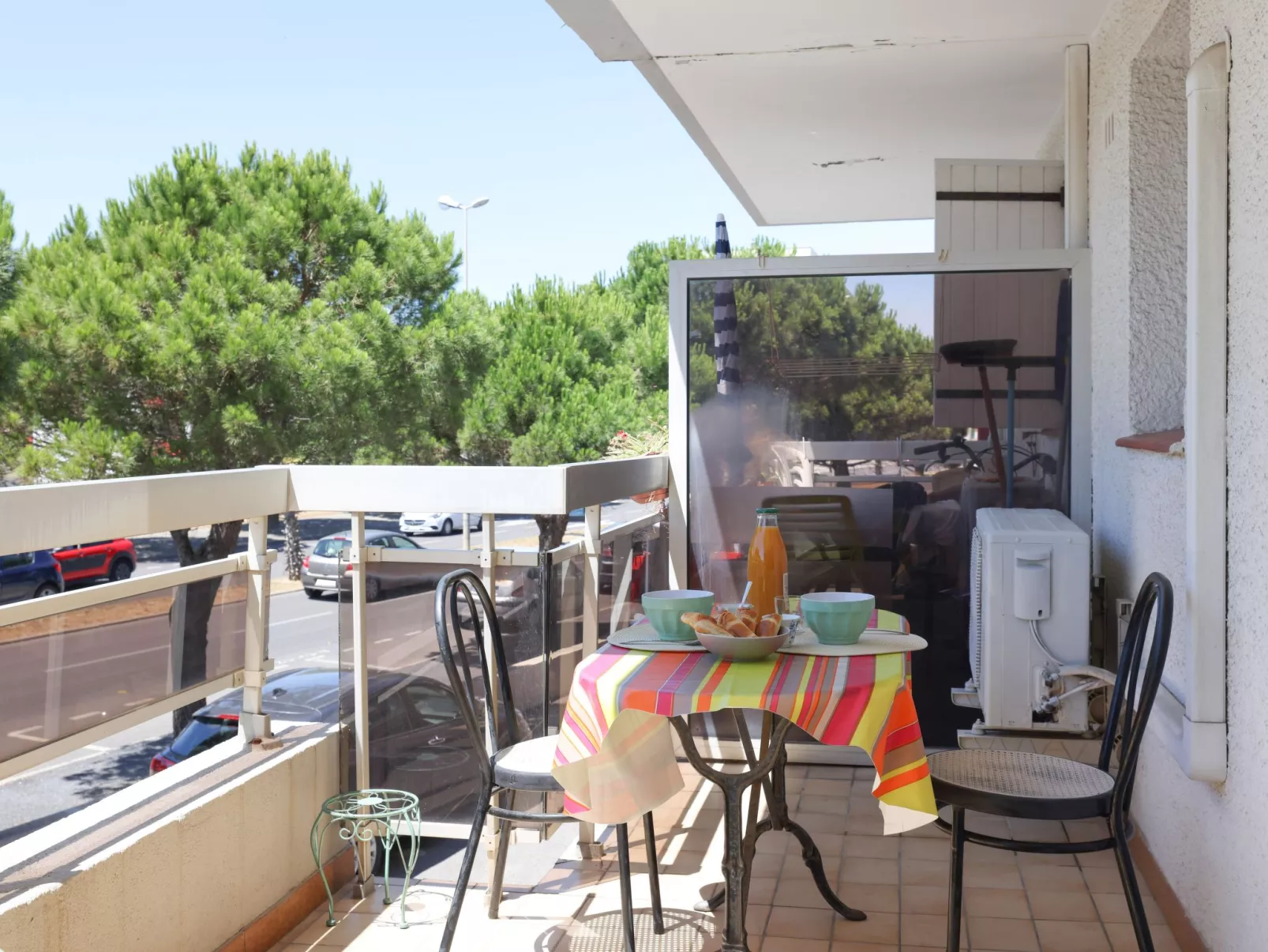 Le Byblos-Outside