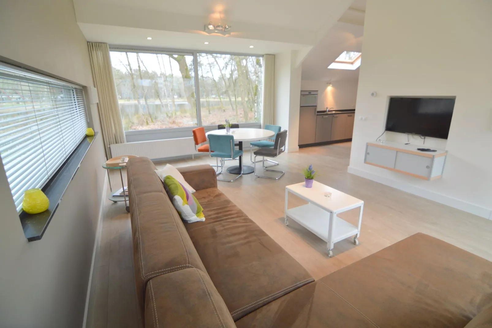 Bungalow 4-Living room