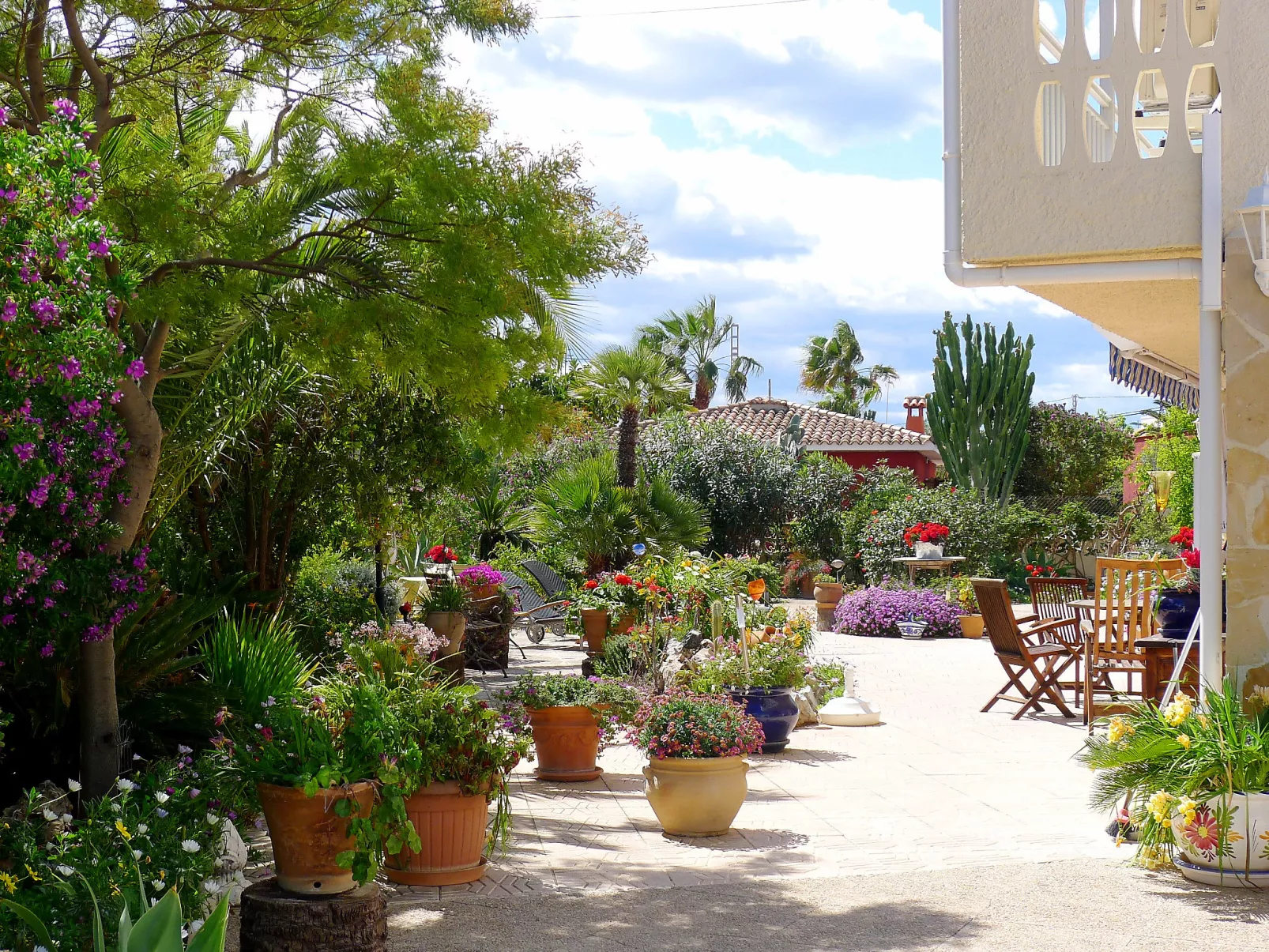 B&B-Outside