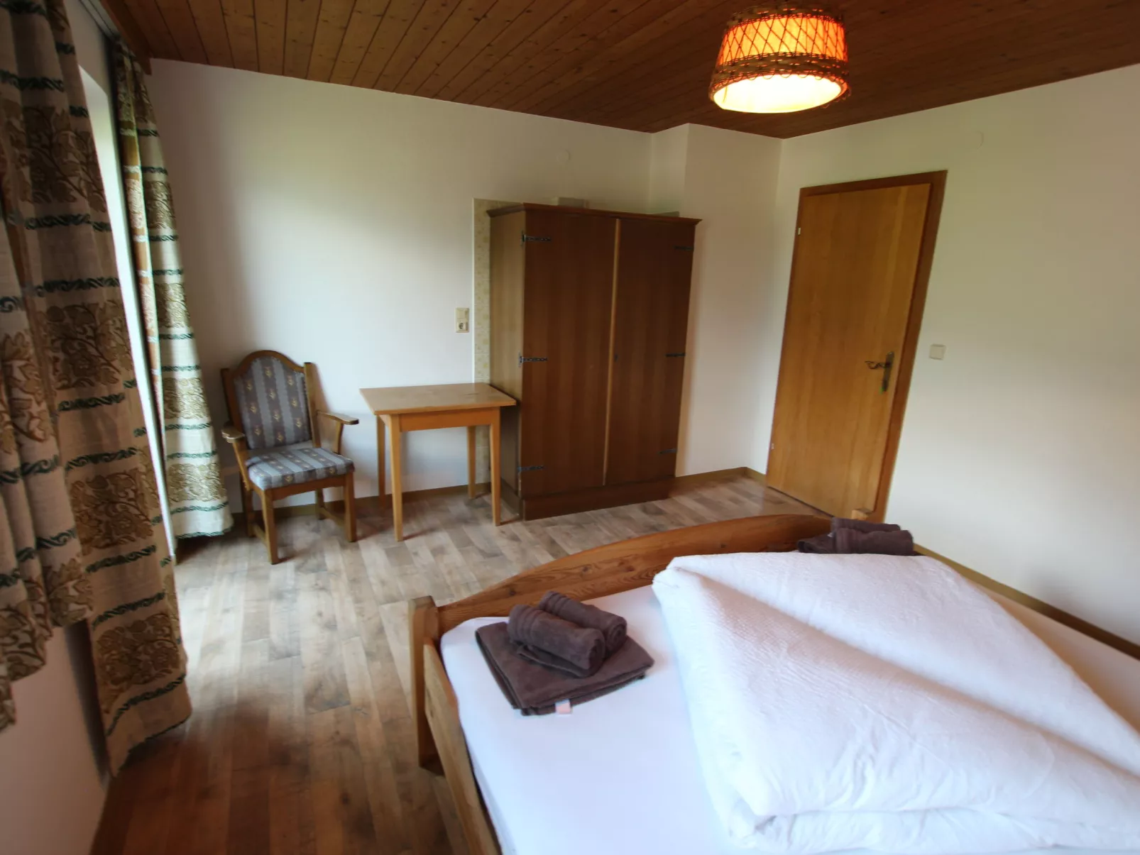 Waldeck 3-Inside