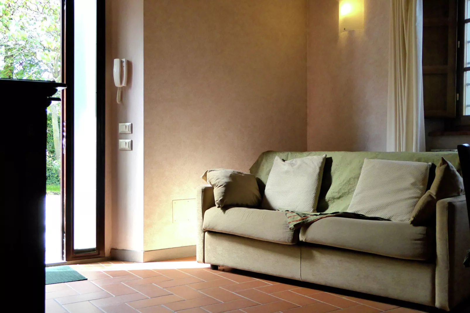 Nocciolo Uno-Living room