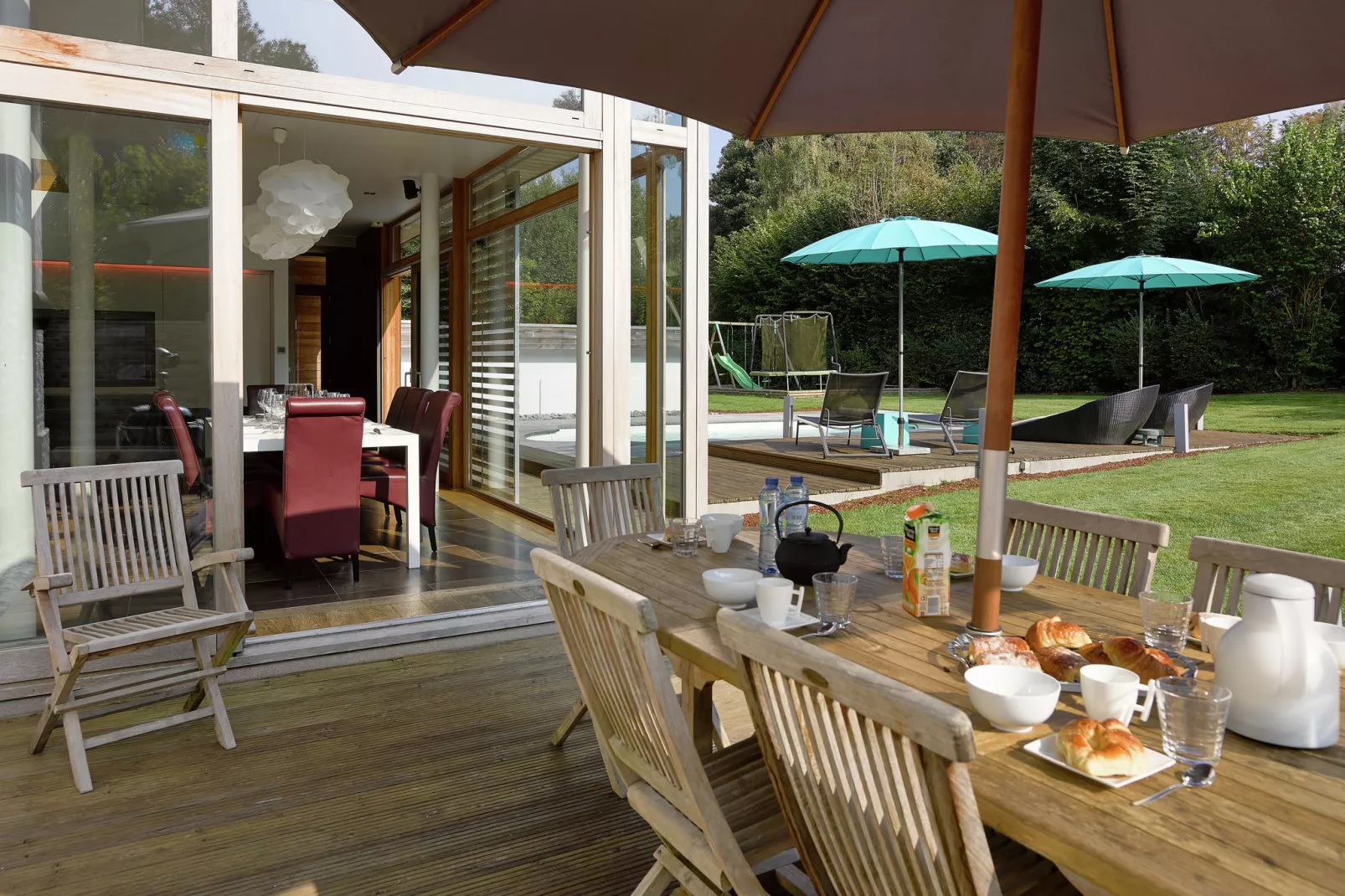 Villa White-Terrace balcony