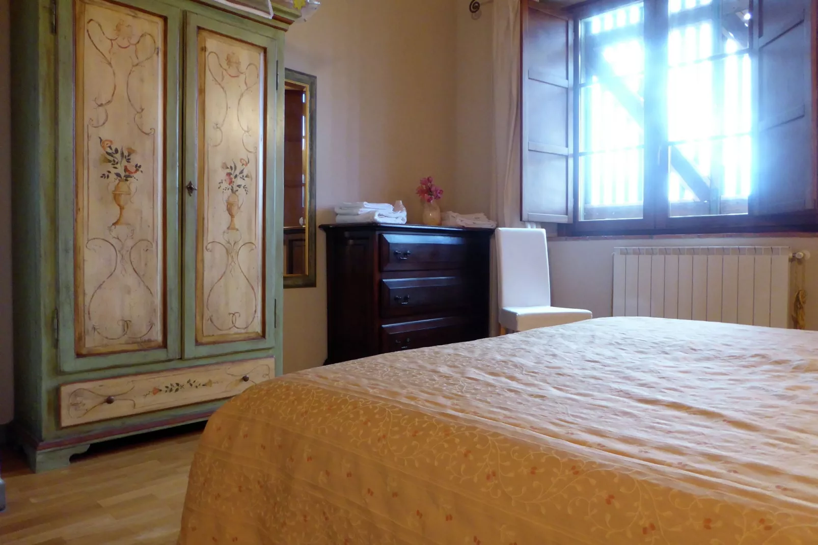Nocciolo Uno-Bedroom