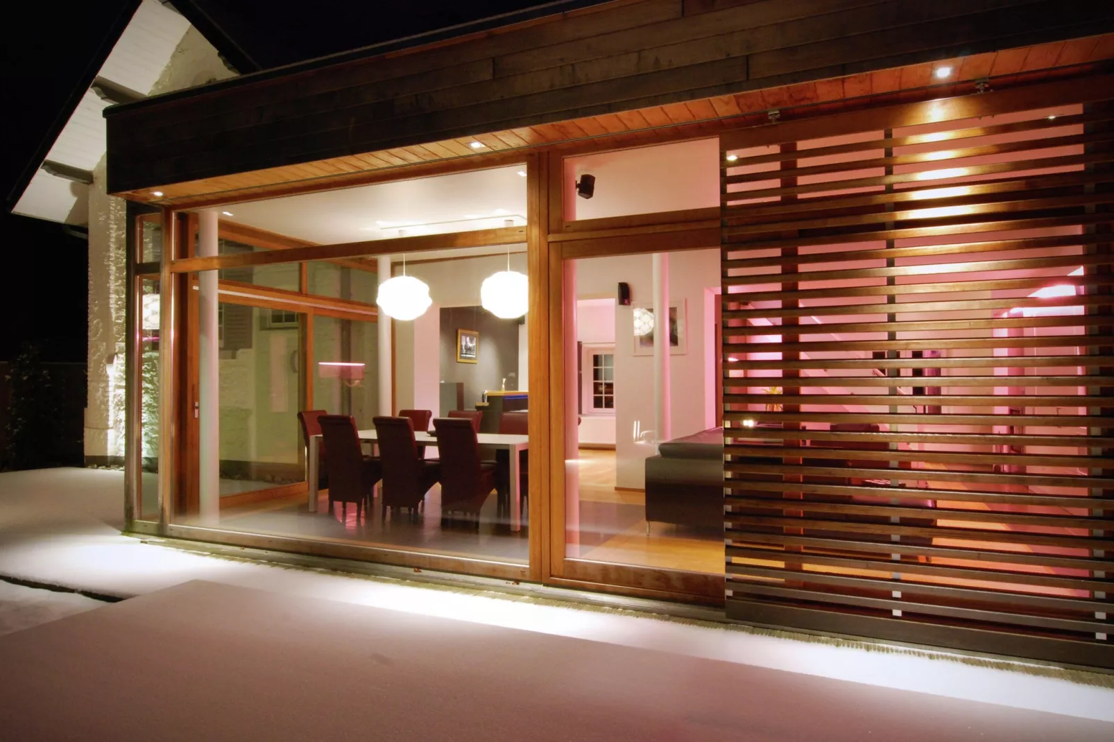 Villa White-Exterior winter