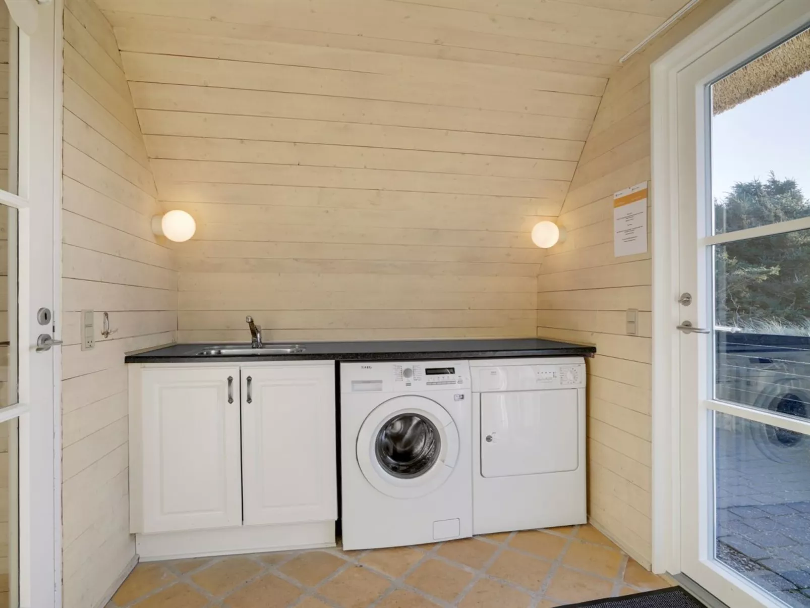 "Rother" - 100m from the sea-Inside